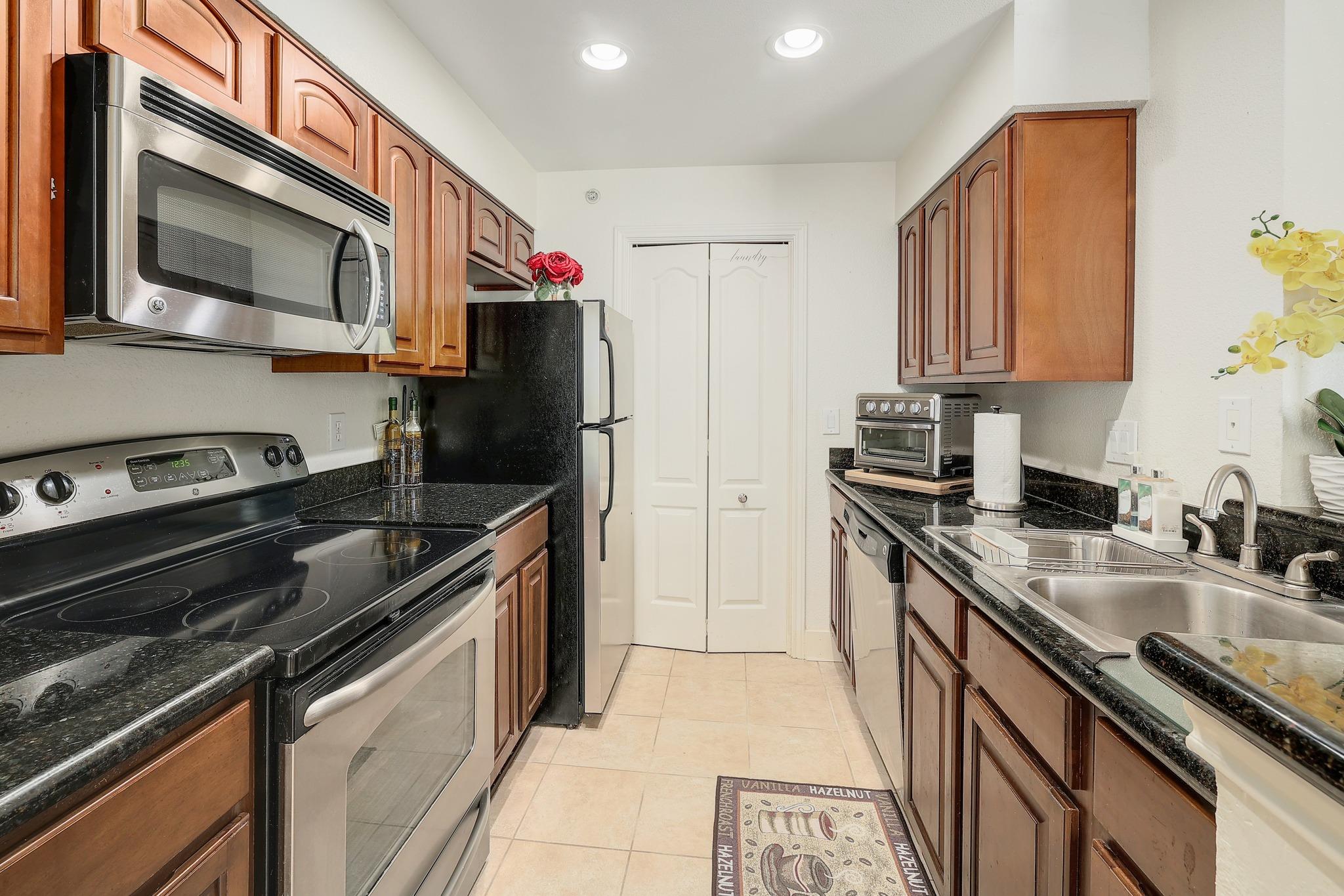6000 Shepherd Mountain Cv #807 Property Photo 6