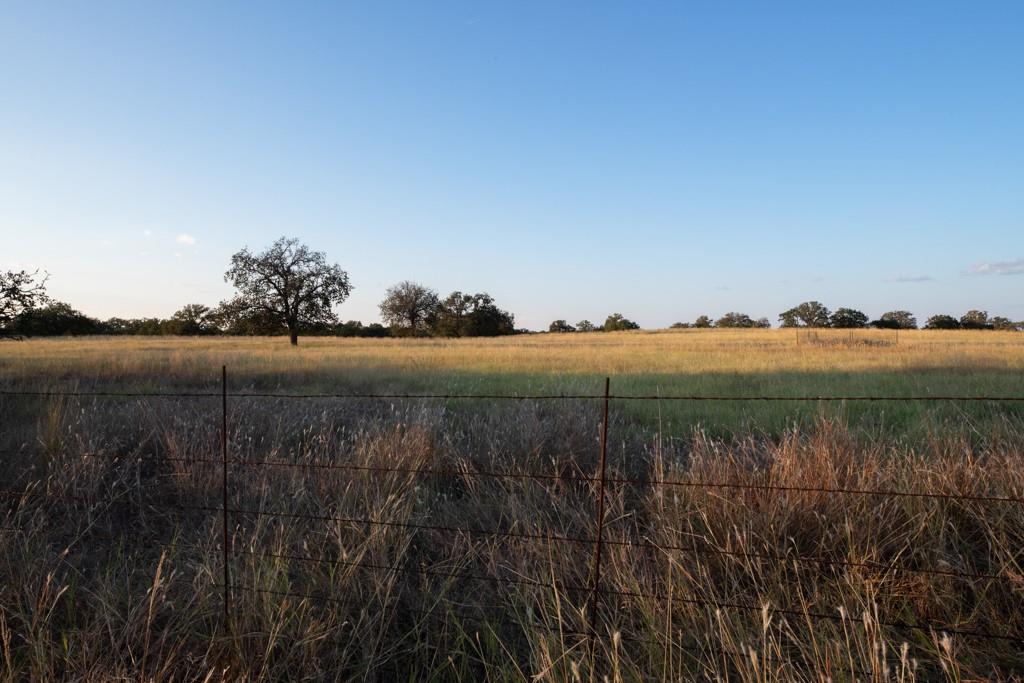 1945401 Property Photo 1