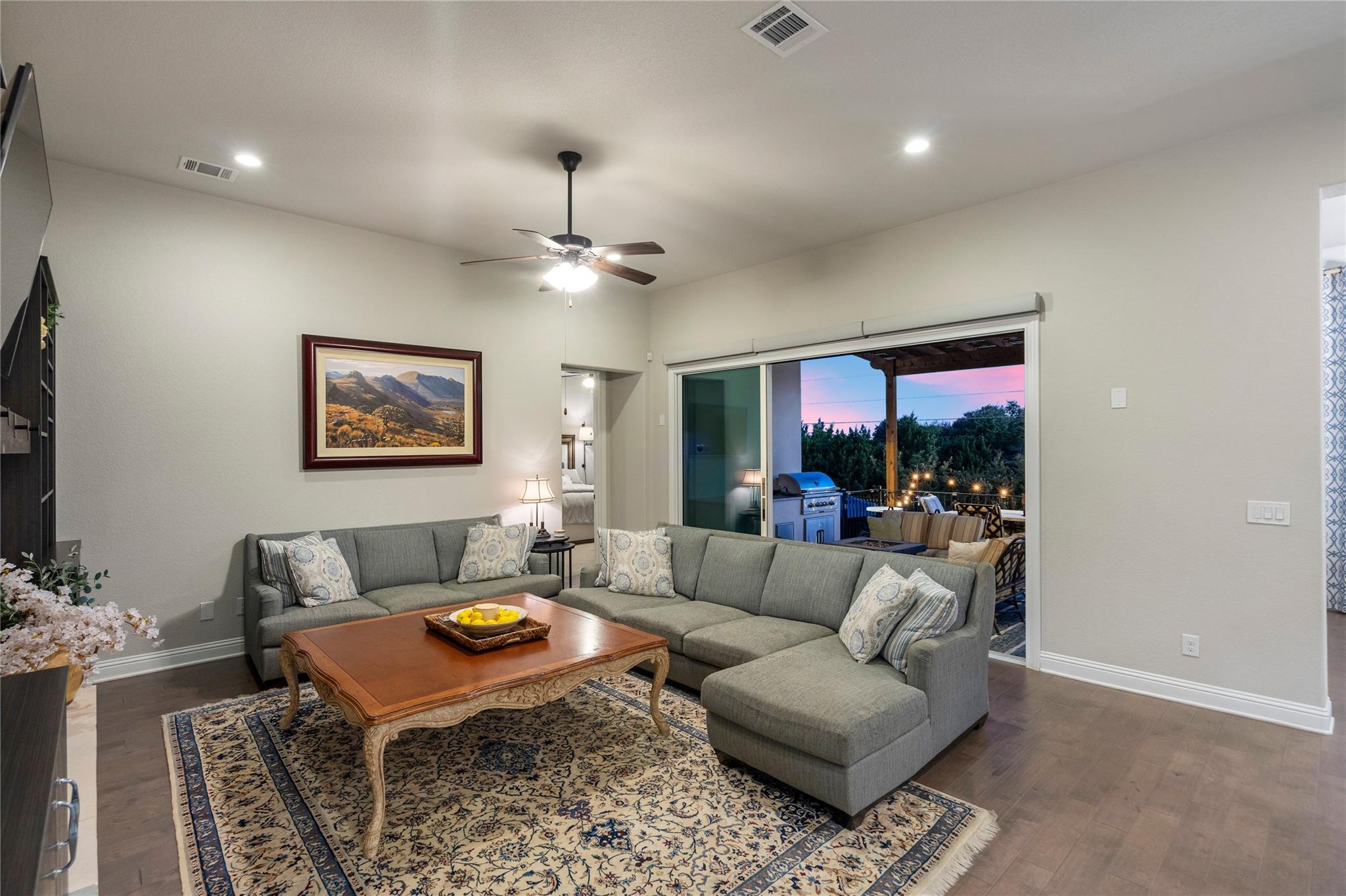 2505 San Martino Dr Property Photo 9