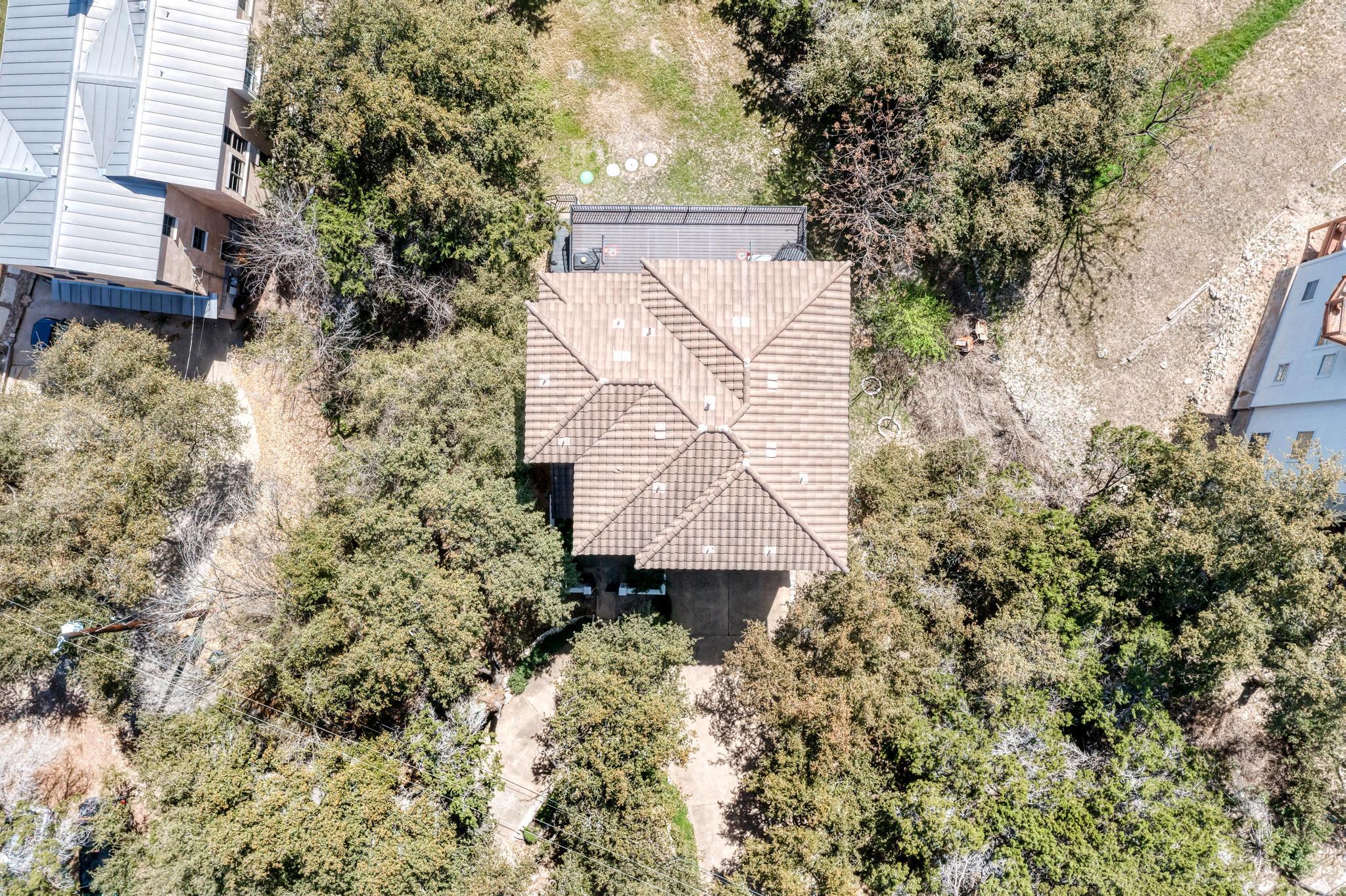 13803 Lake View Dr Property Photo 4