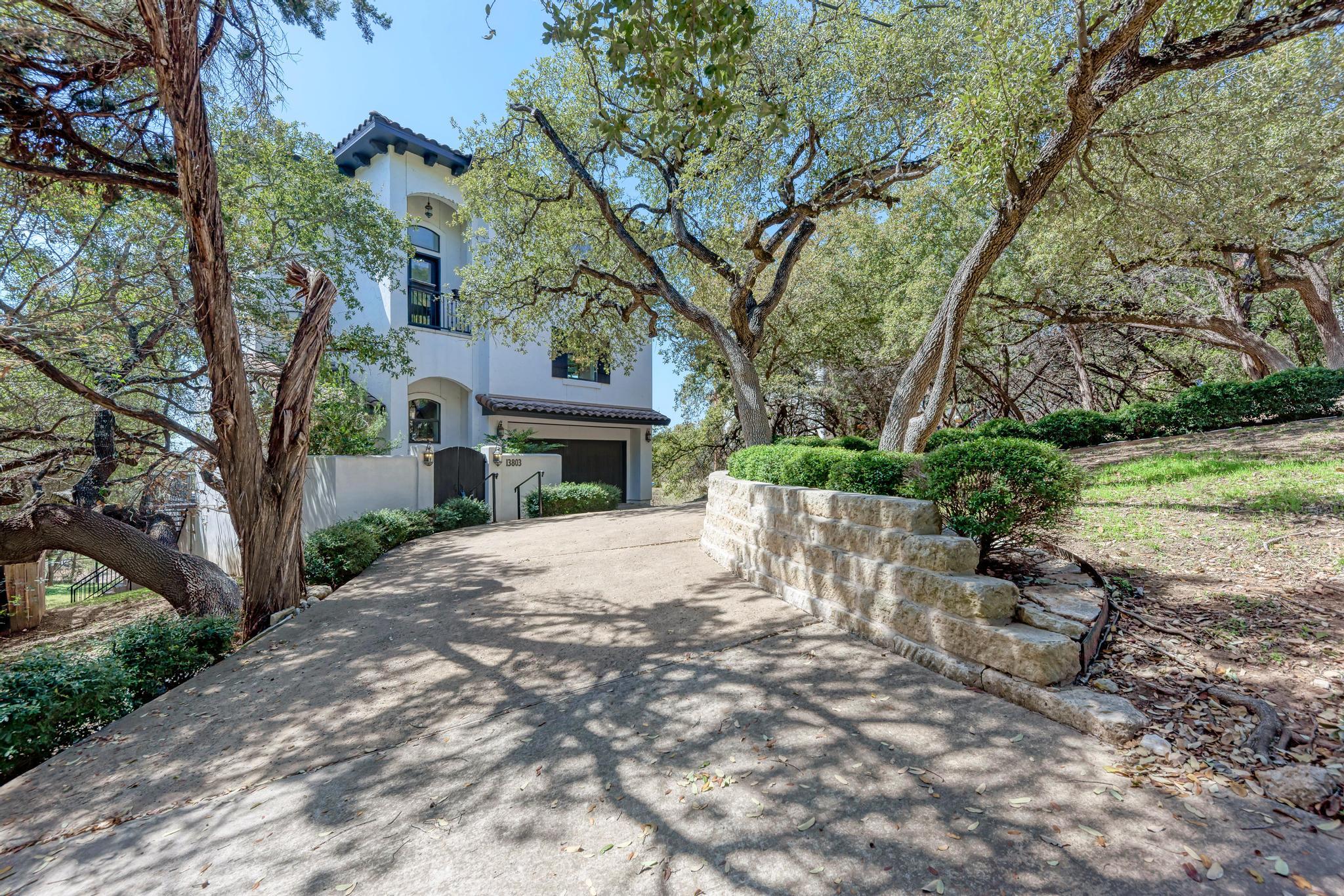 13803 Lake View Dr Property Photo 6