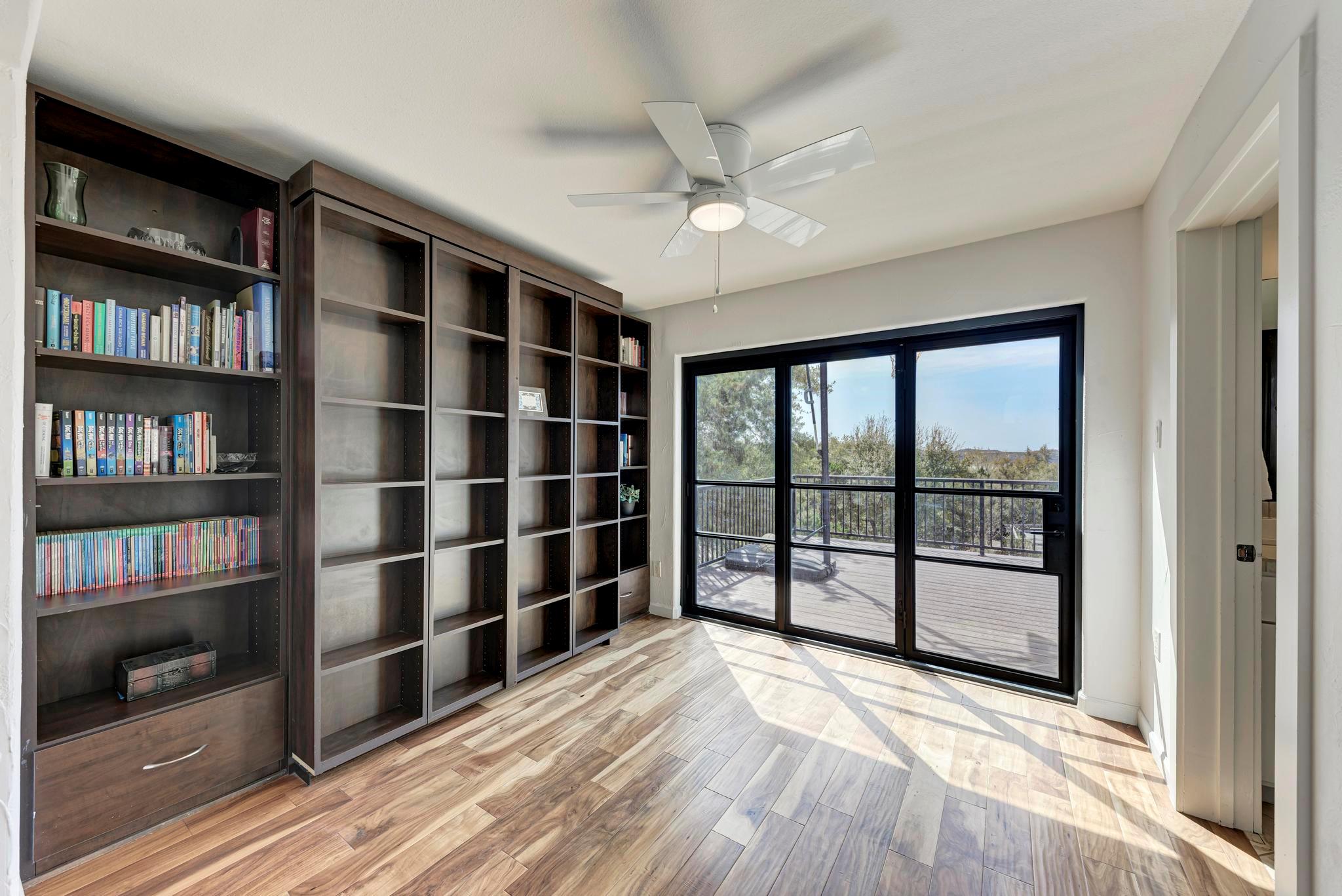 13803 Lake View Dr Property Photo 10