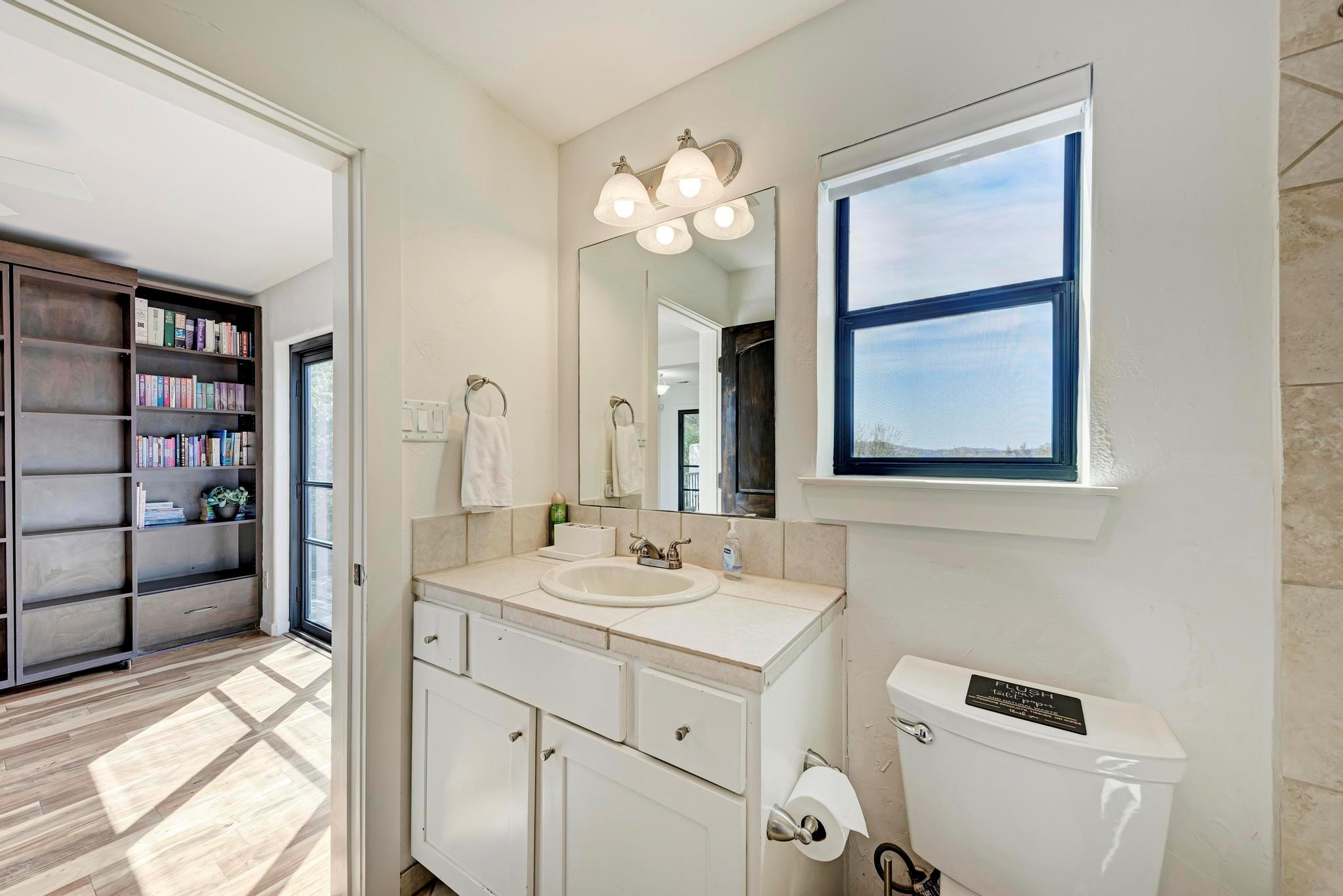 13803 Lake View Dr Property Photo 16
