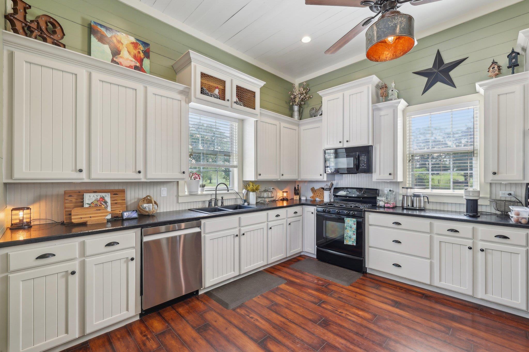 1200 County Road 211 None Property Photo 10