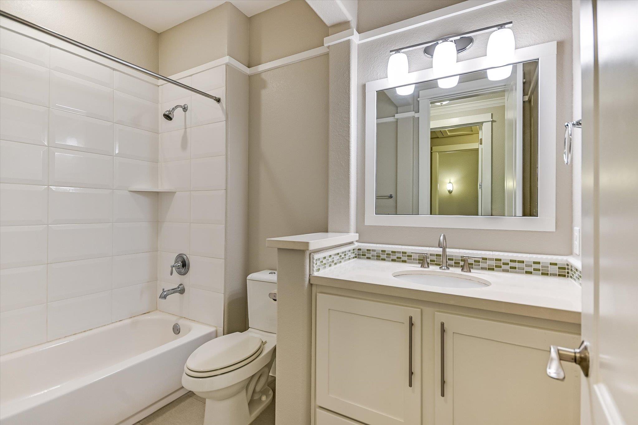 13504 Golden Wave Loop #51 Property Photo 26