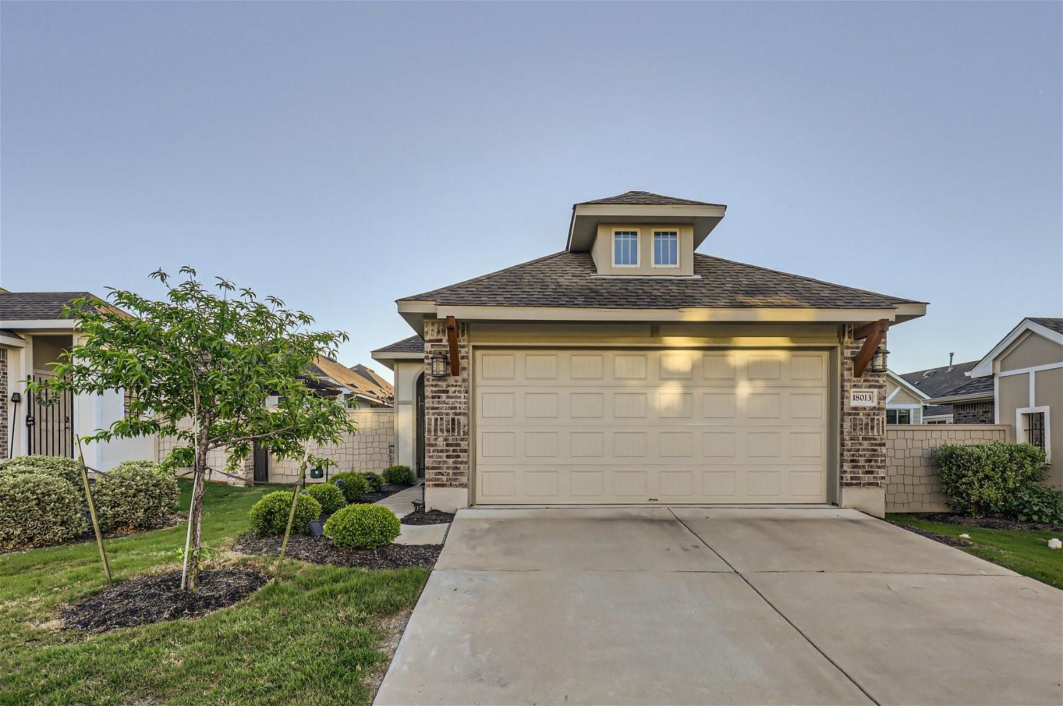 18013 Lungo St Property Photo 1