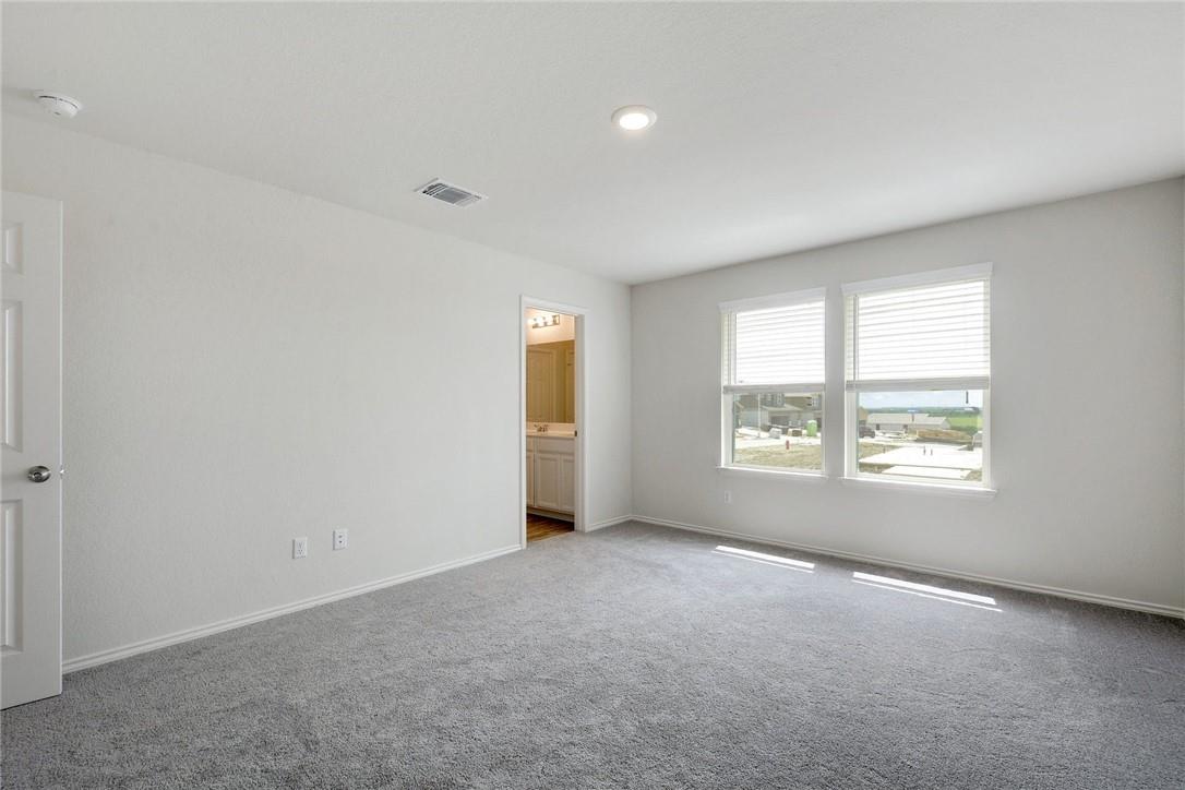 121 Nettletree Dr Property Photo 15