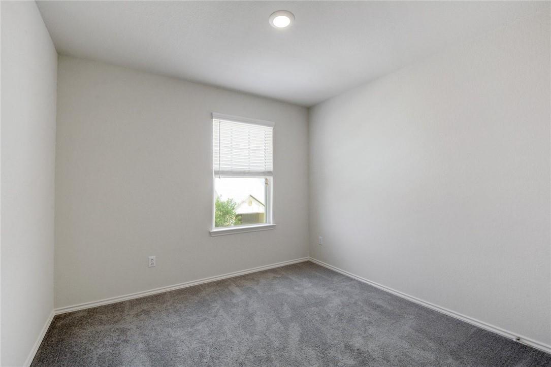 121 Nettletree Dr Property Photo 20