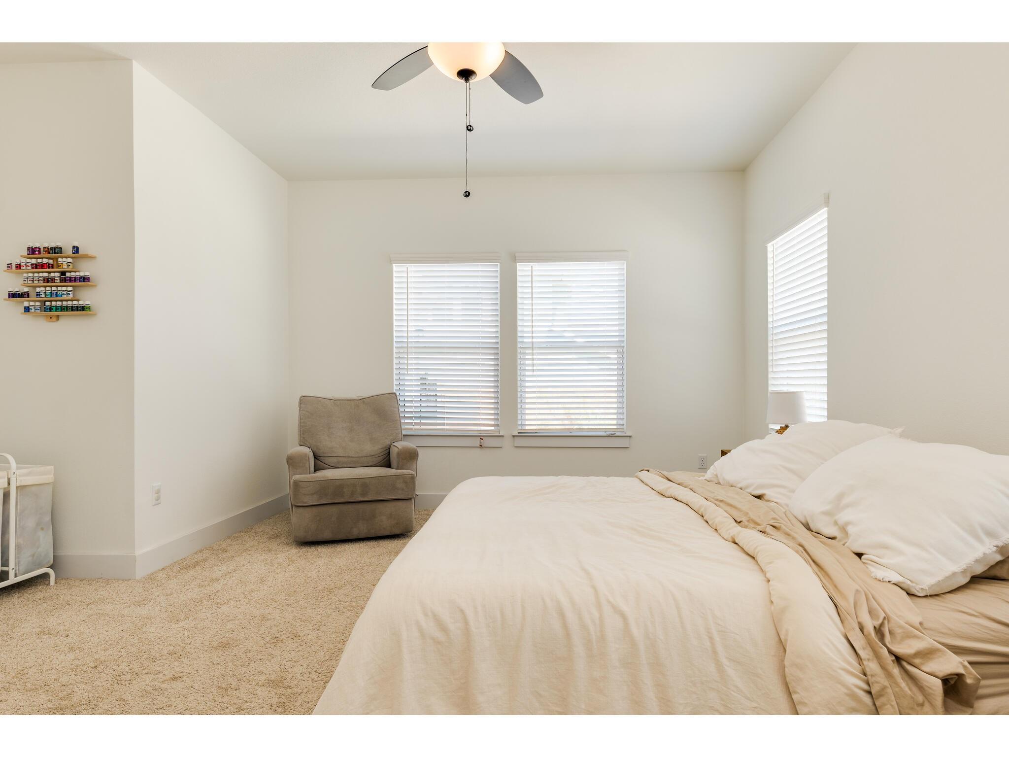 8801 Looksee Ln Property Photo 13