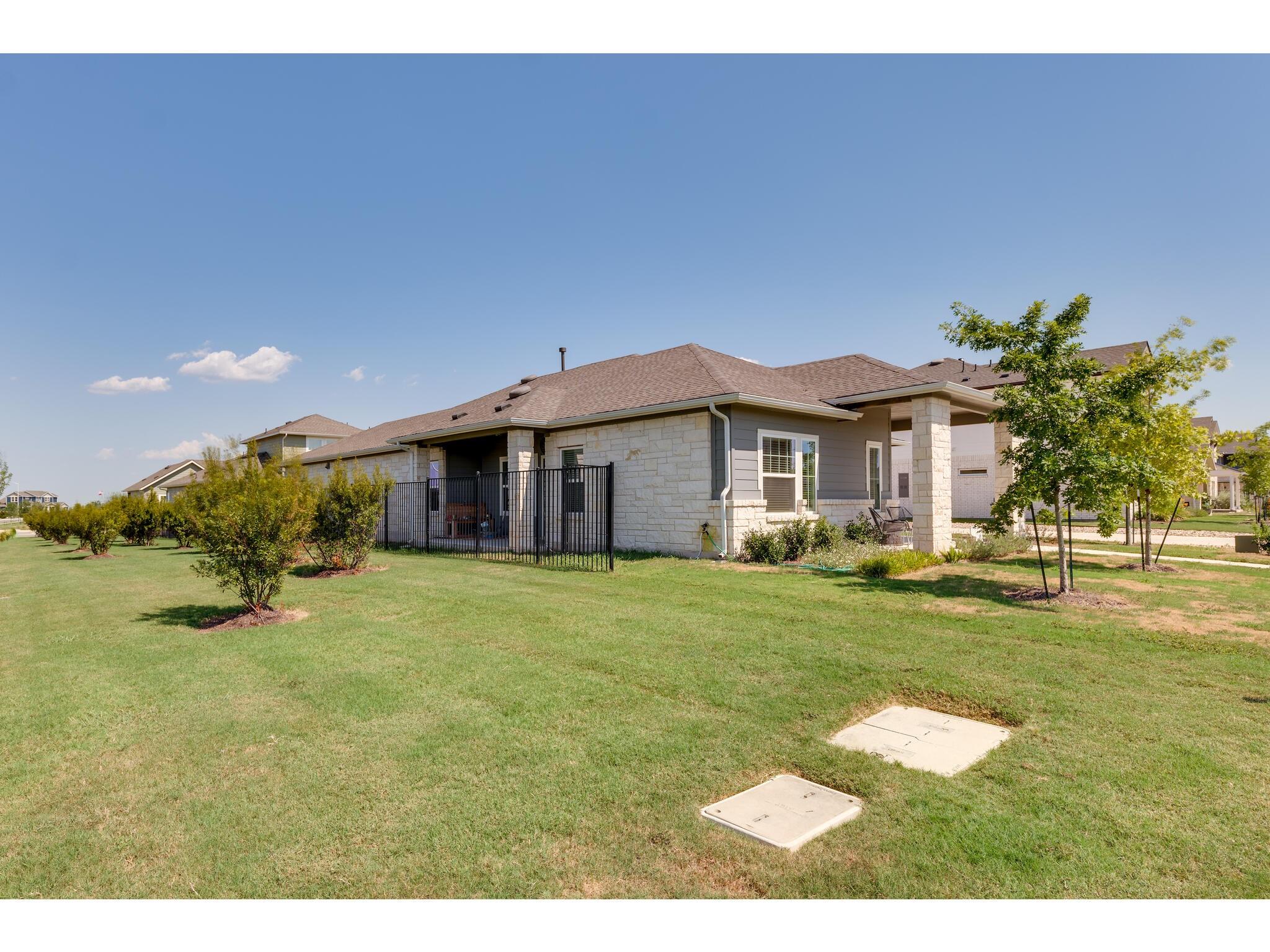 8801 Looksee Ln Property Photo 29
