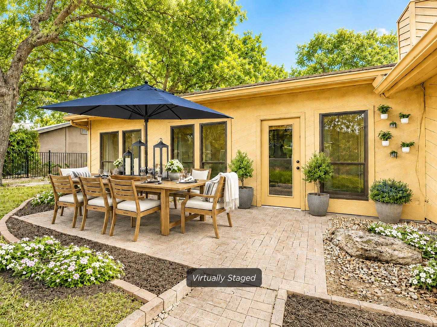 204 Blue Ground None Property Photo 3