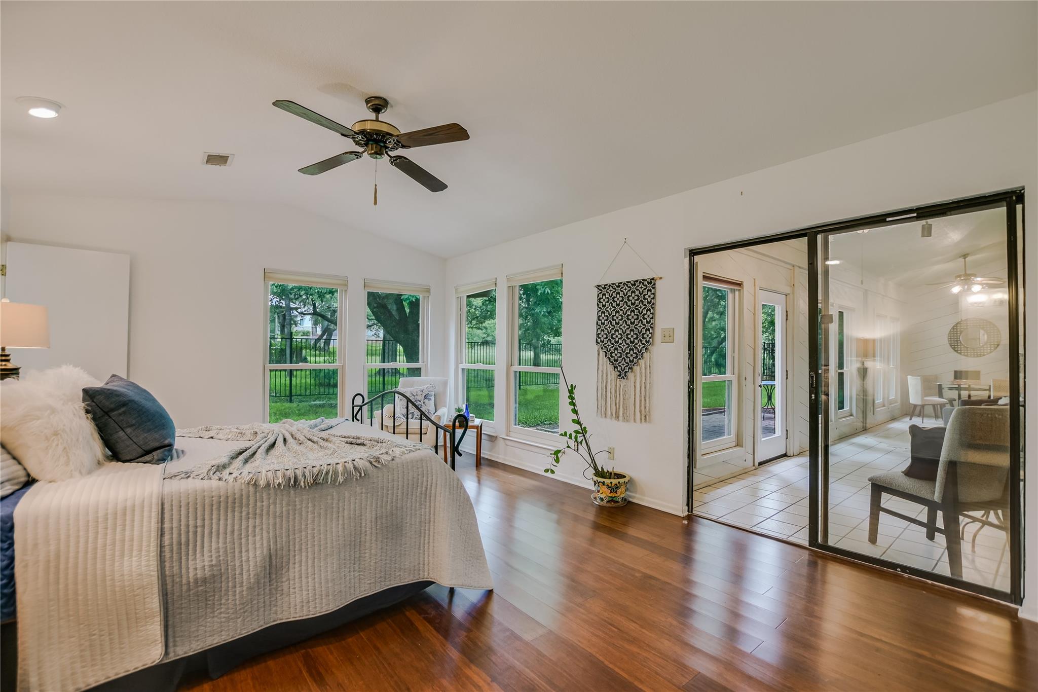 204 Blue Ground None Property Photo 12
