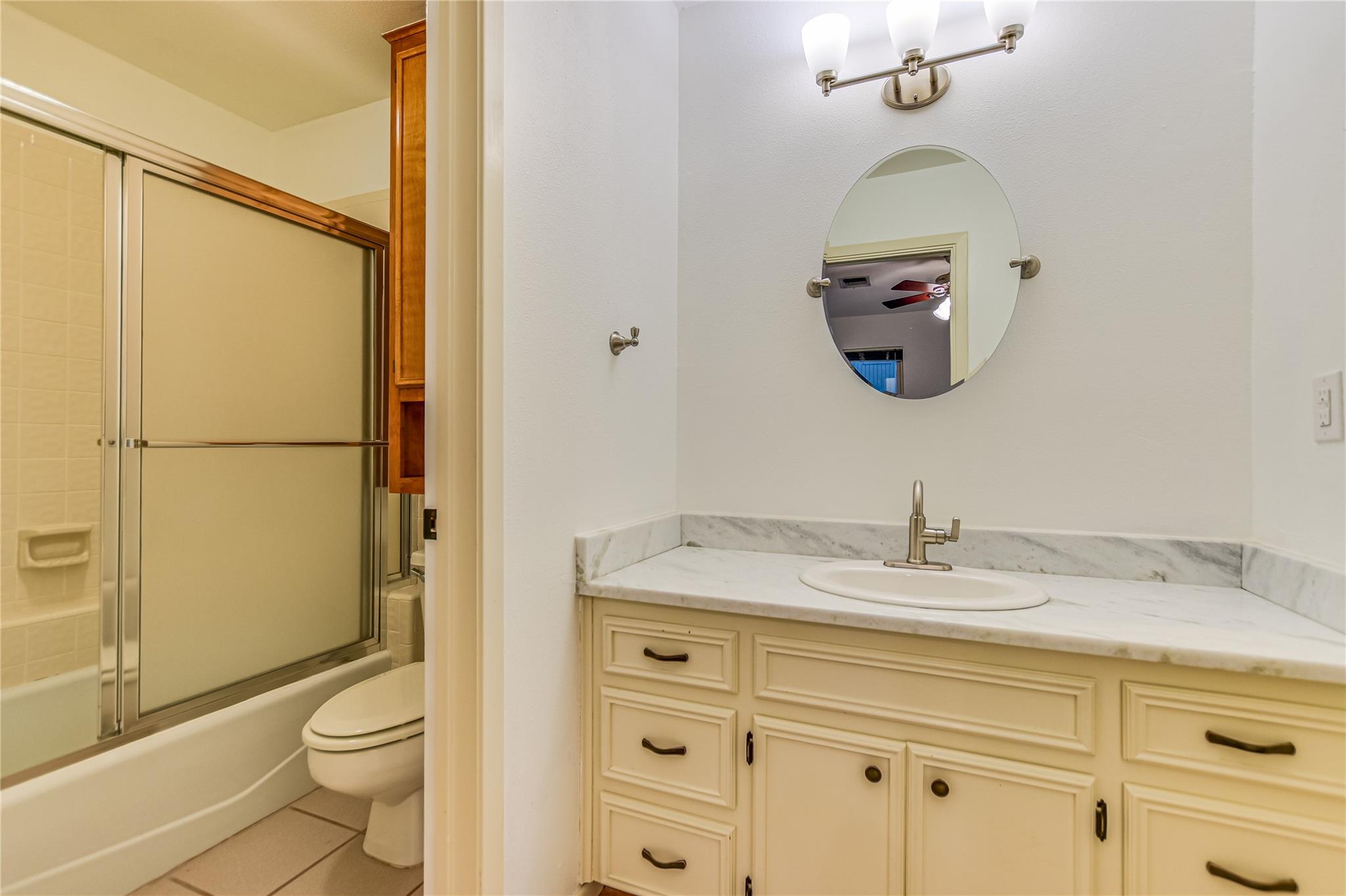204 Blue Ground None Property Photo 18