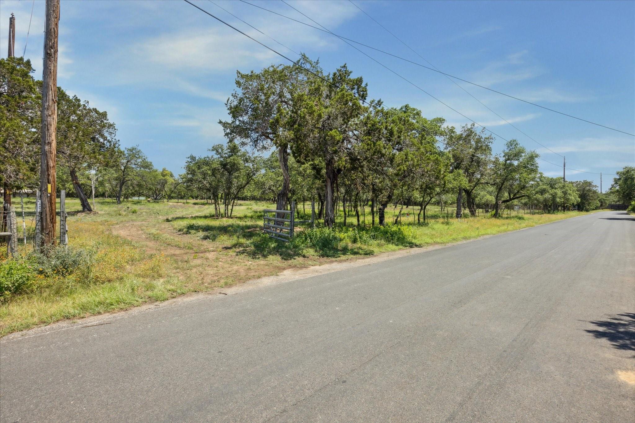 16043 Pool Canyon Rd Property Photo 3