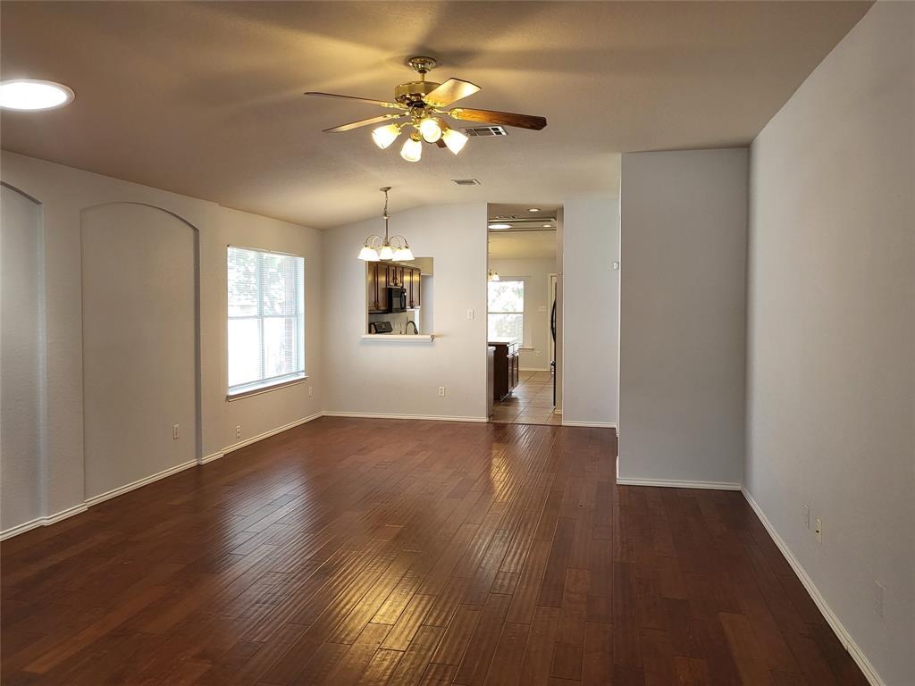 3129 Jazz St Property Photo 5