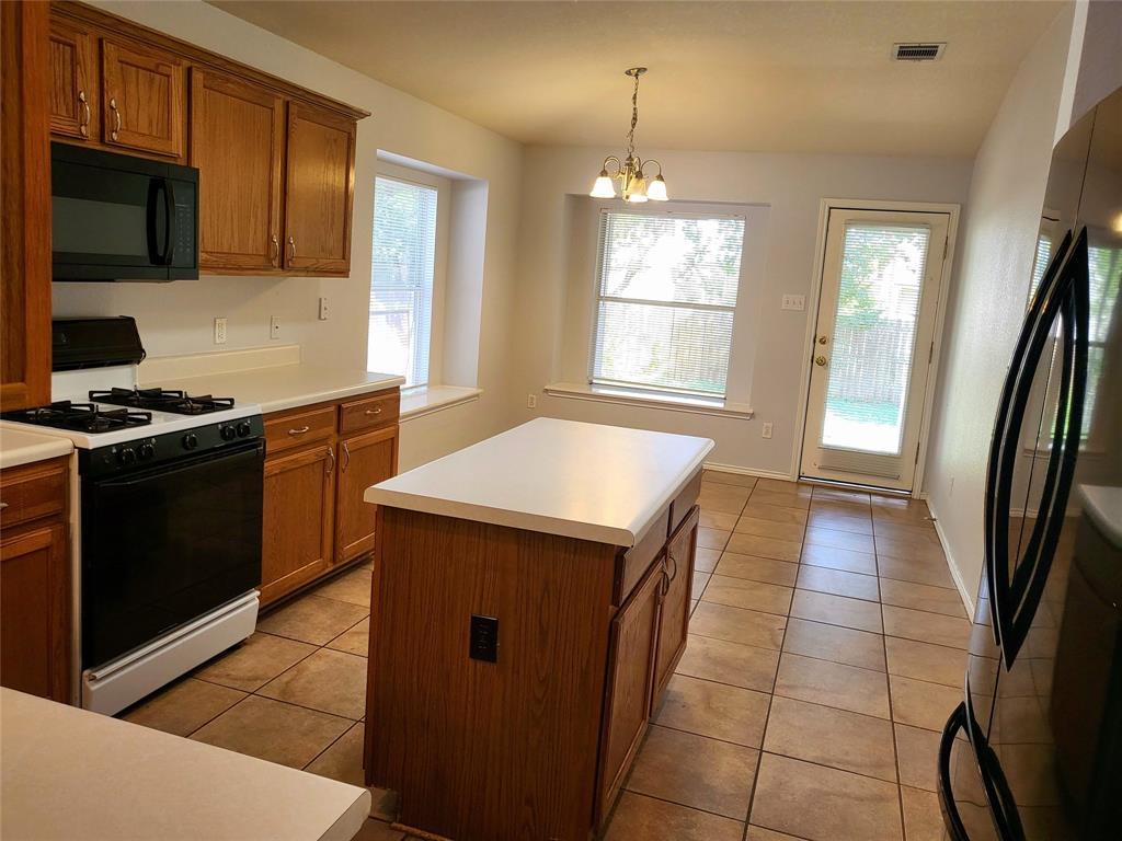 3129 Jazz St Property Photo 8