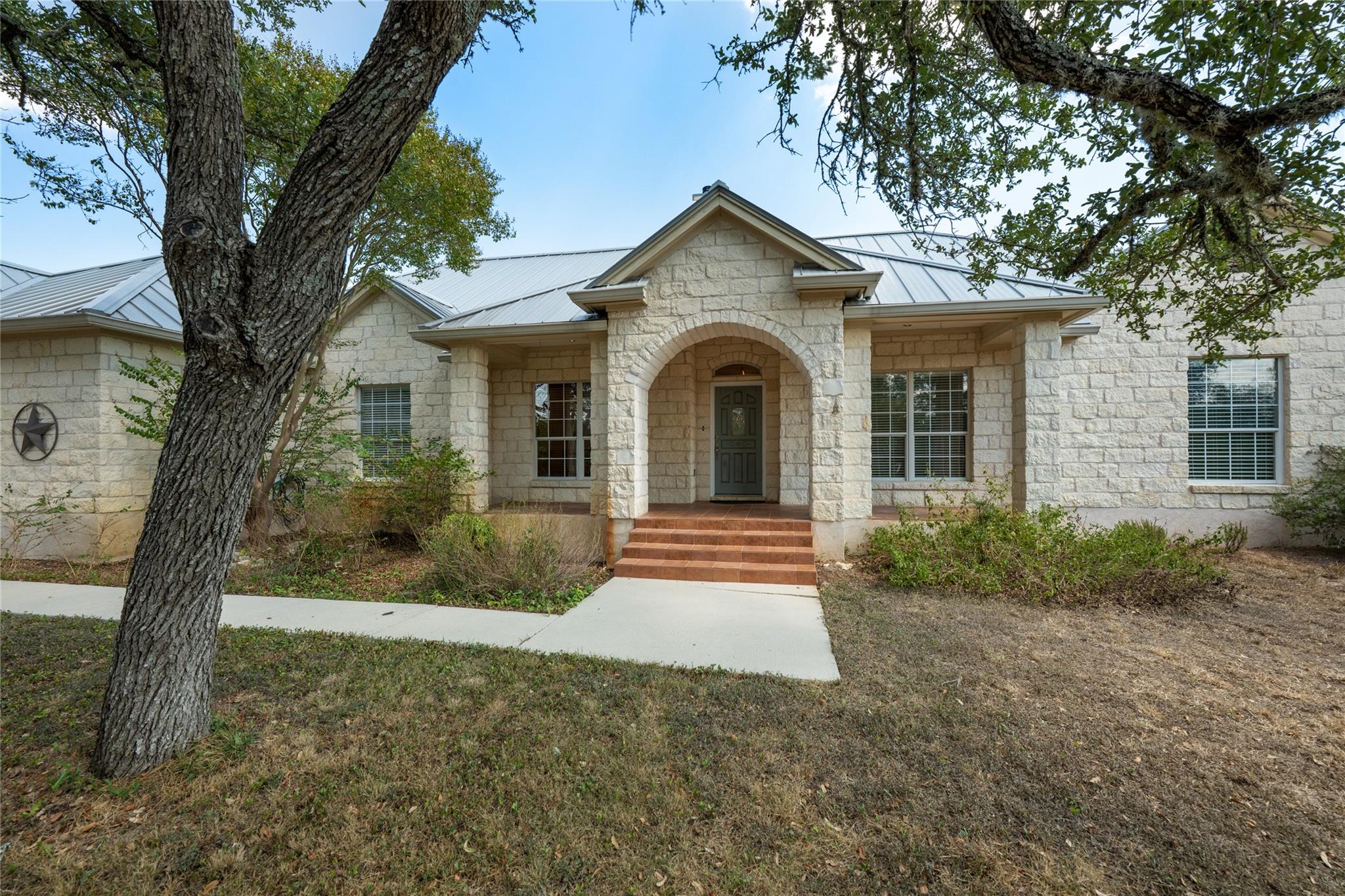 1211 Quail Ridge Dr Property Photo 1