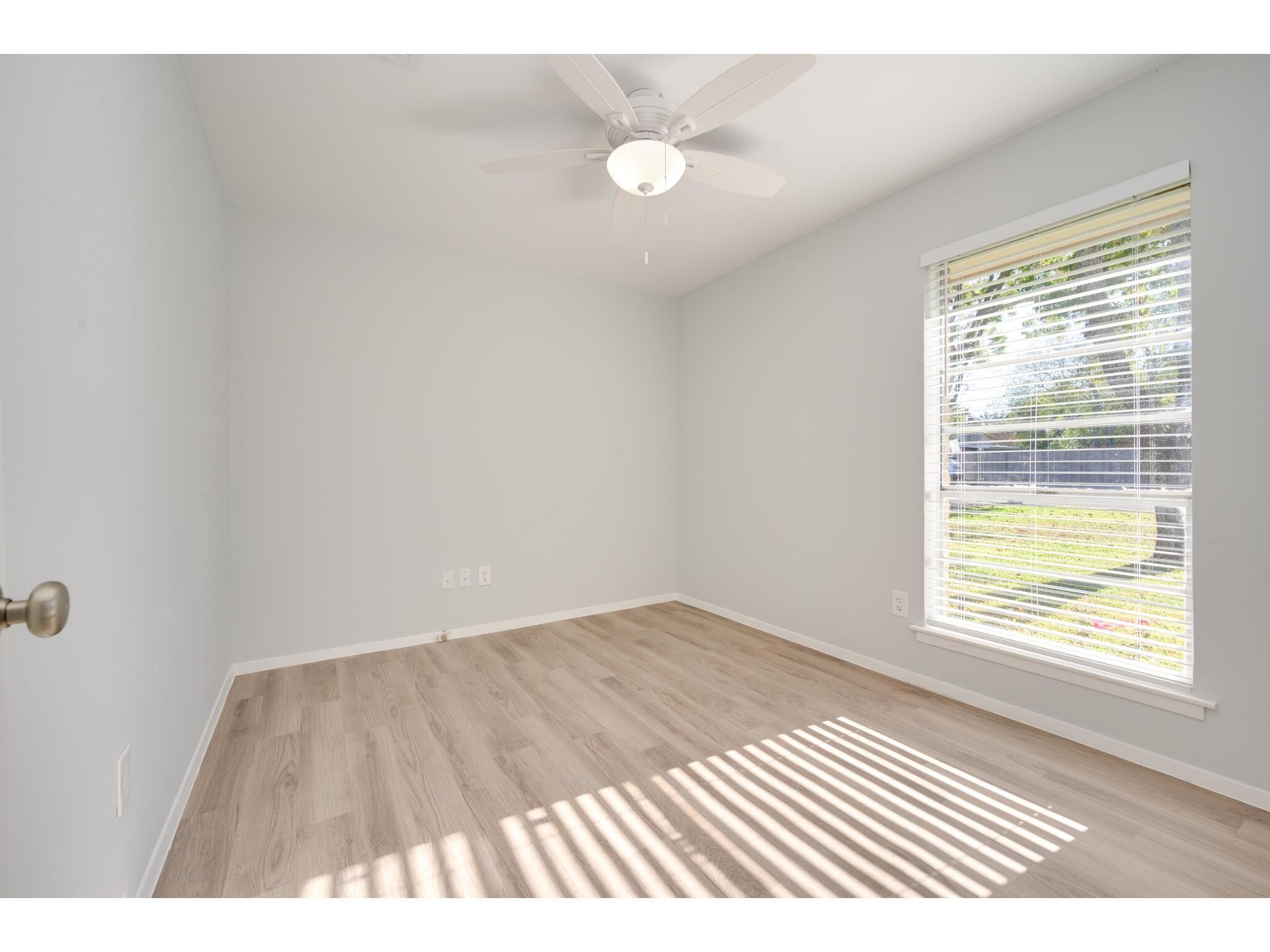 2104 Magazine St Property Photo 23