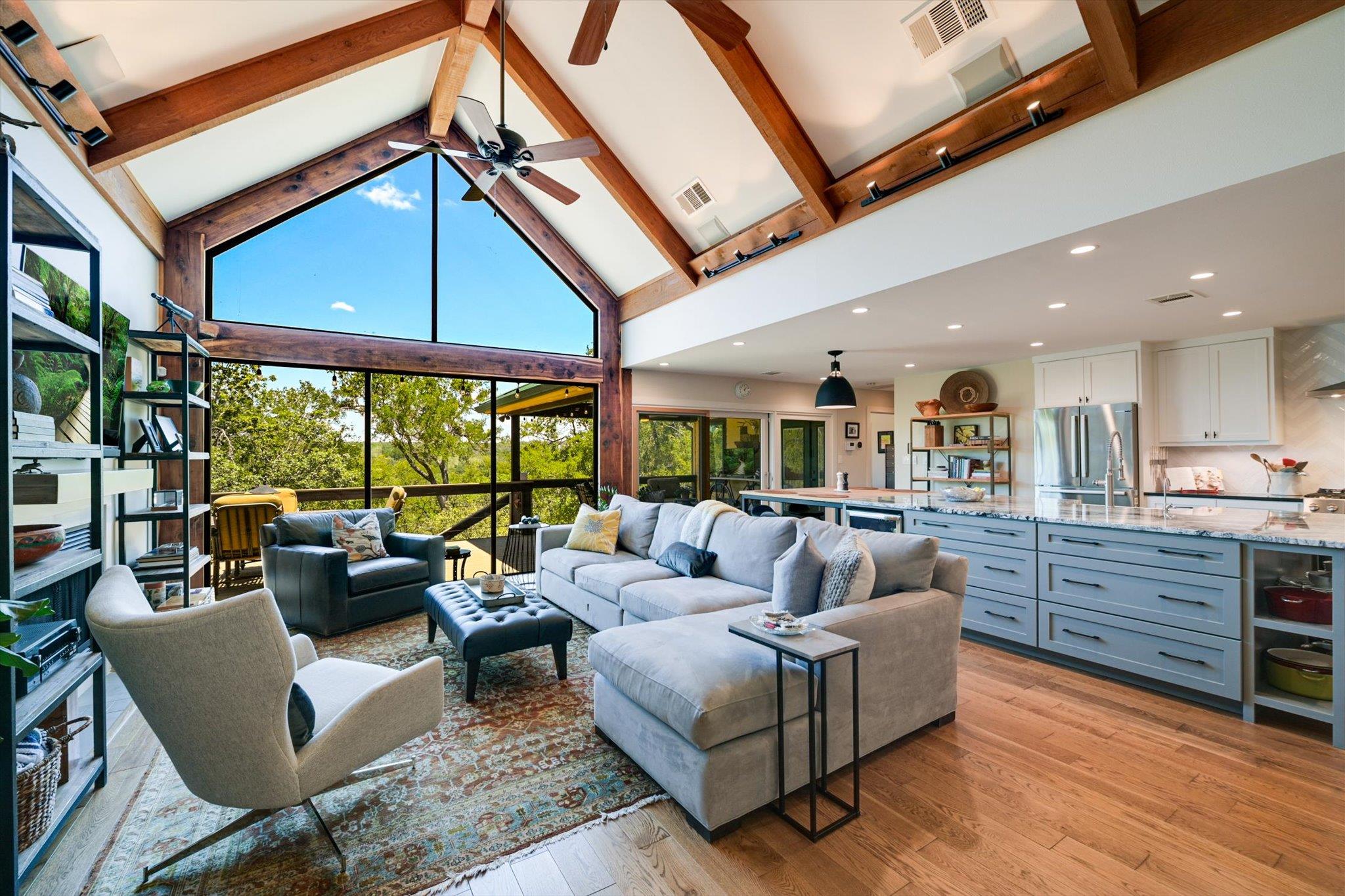 24240 Spur Trl Property Photo 6