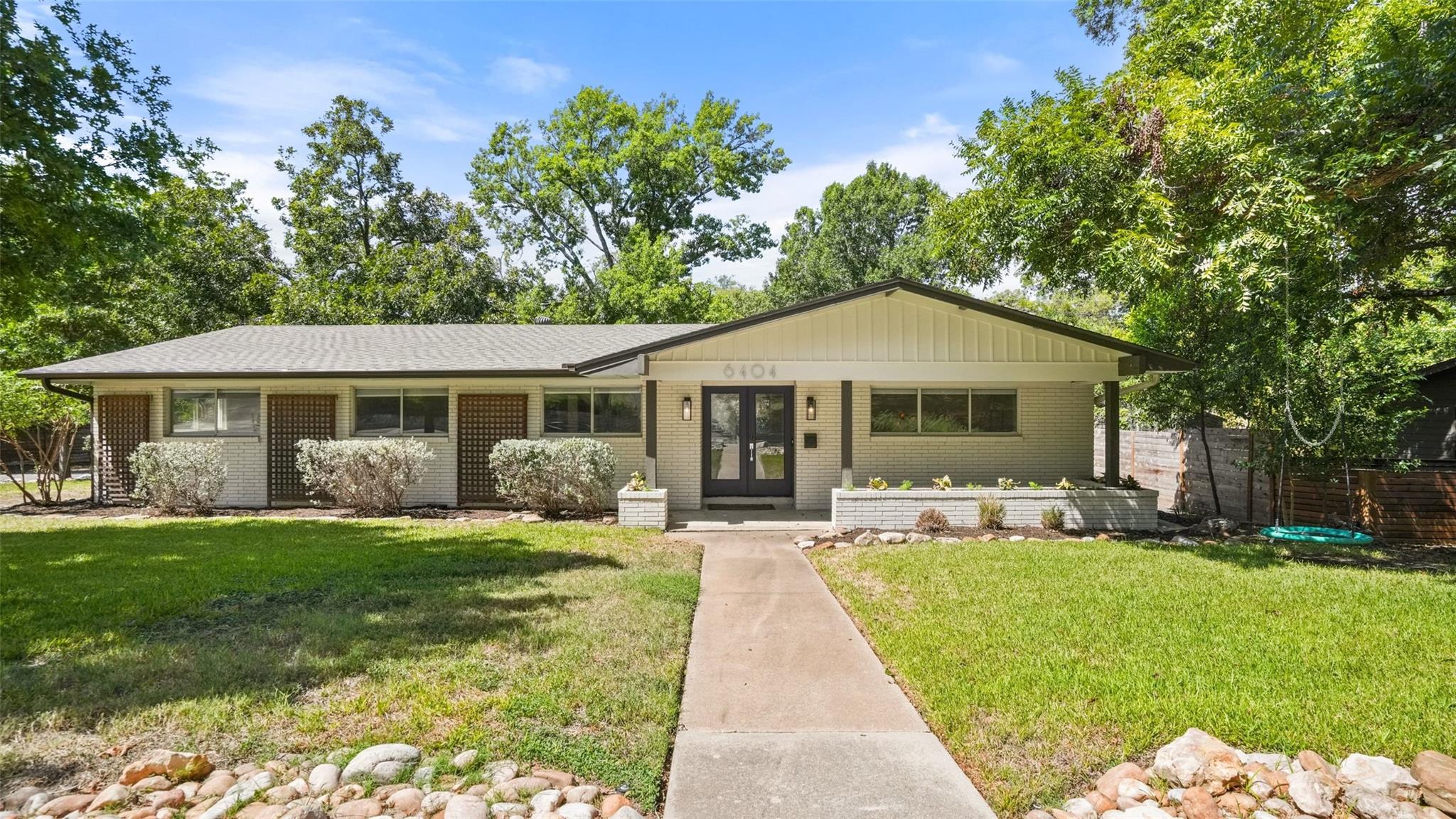 6404 Shoal Creek Blvd Property Photo 1
