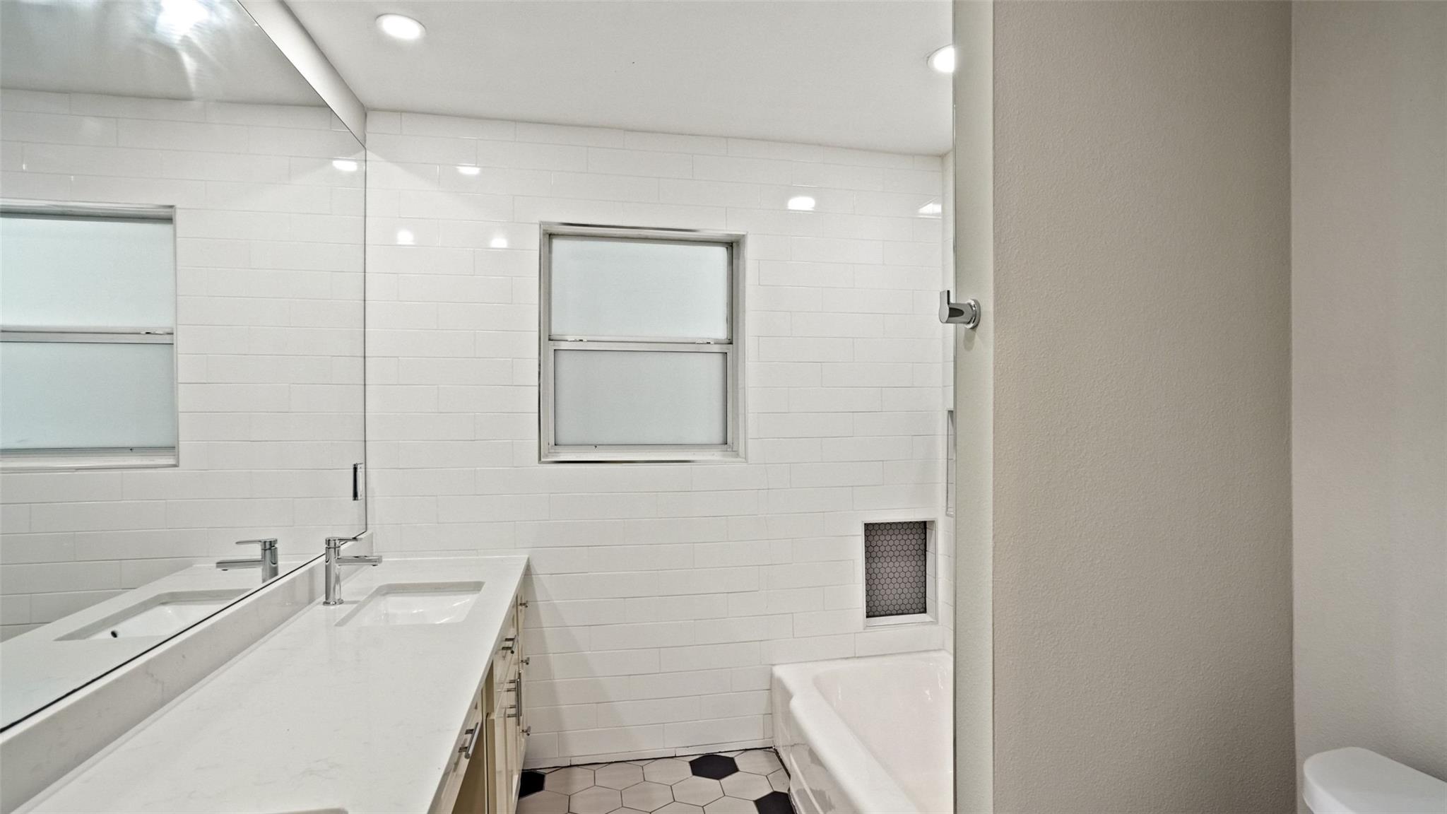 6404 Shoal Creek Blvd Property Photo 28