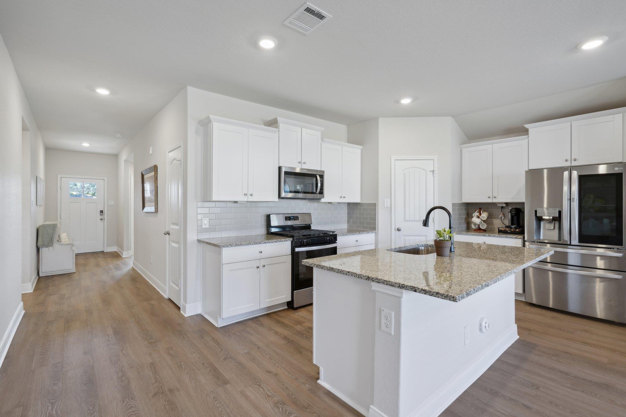 1428 Redwood Crk Property Photo 14