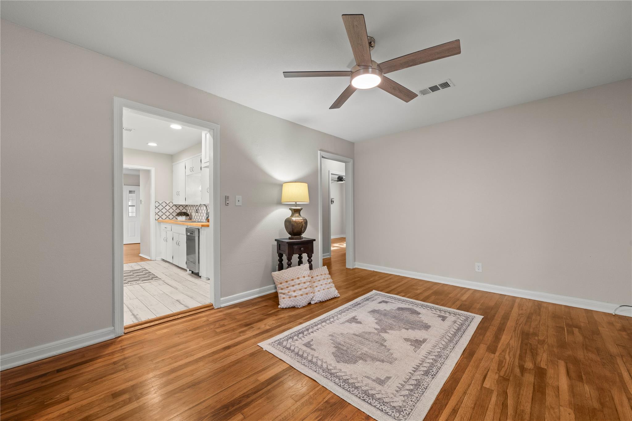 1708 Payne Ave Property Photo 10
