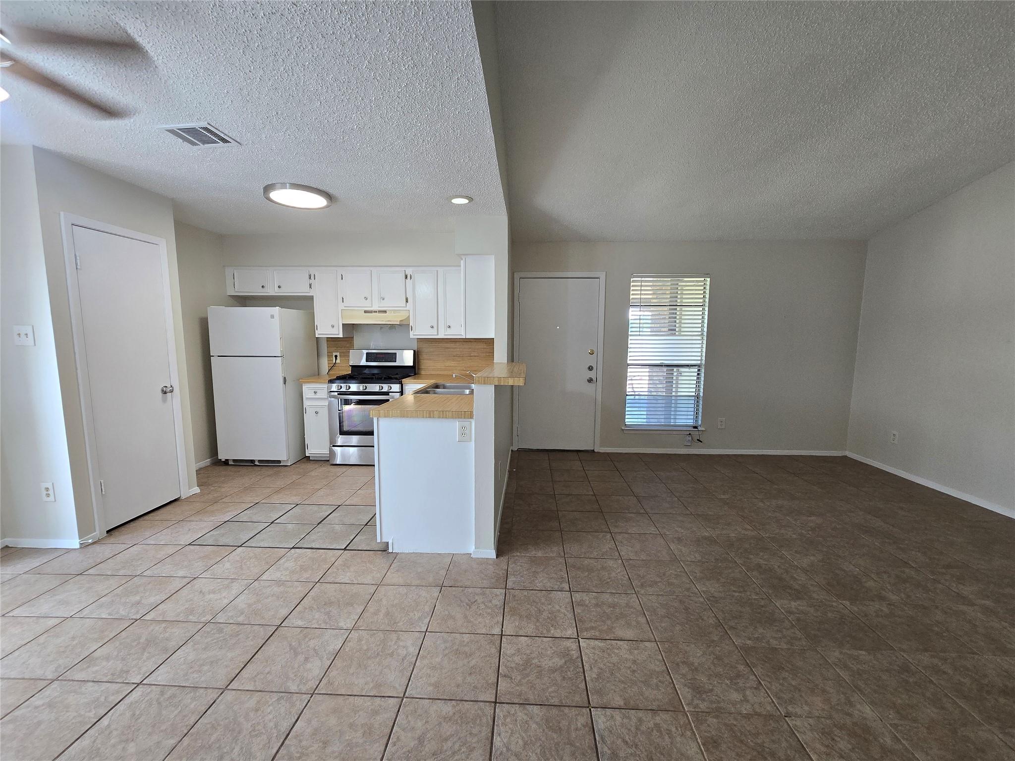 6206 Buffalo Pass #a Property Photo 8