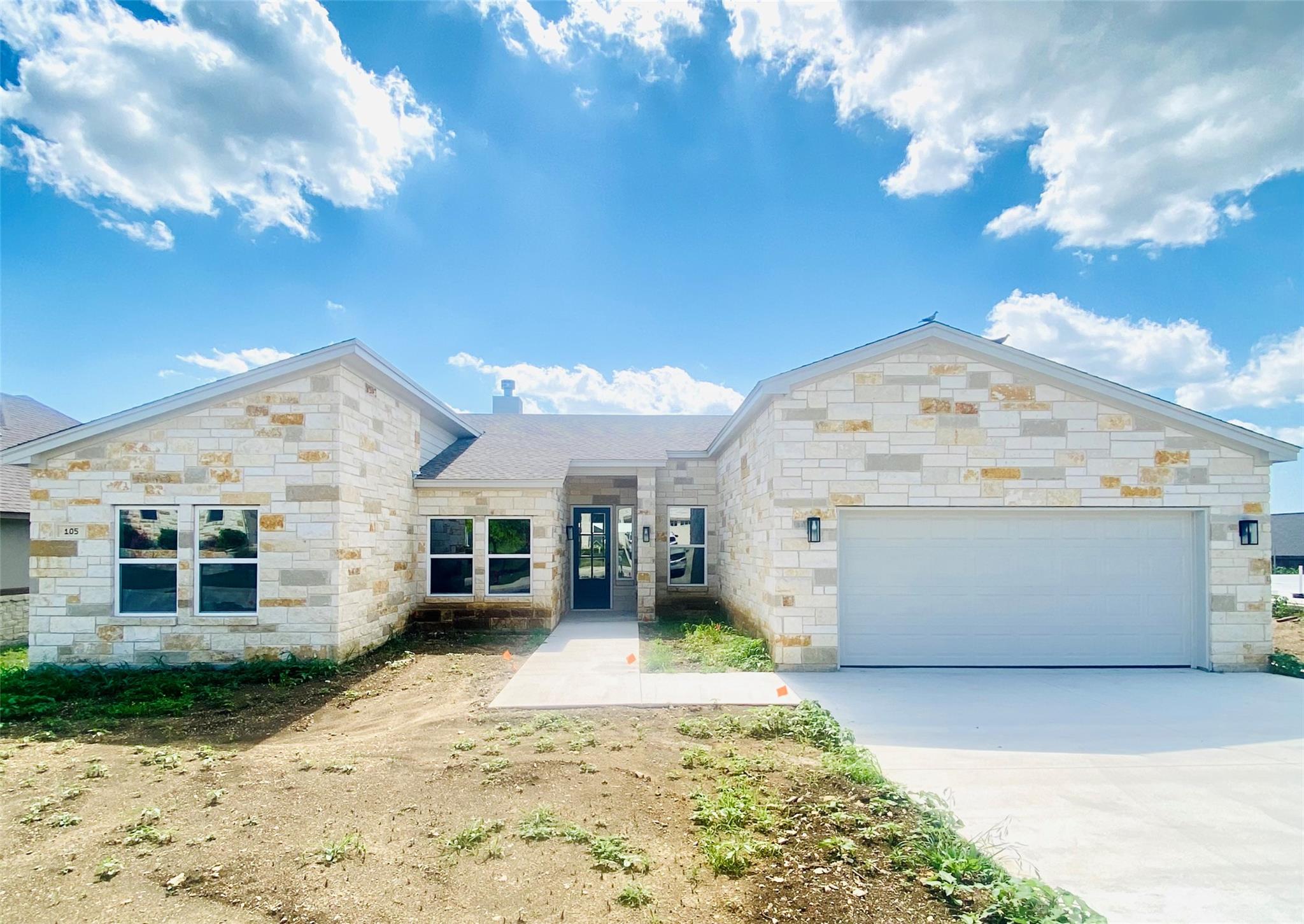 105 Greg Ln Property Photo