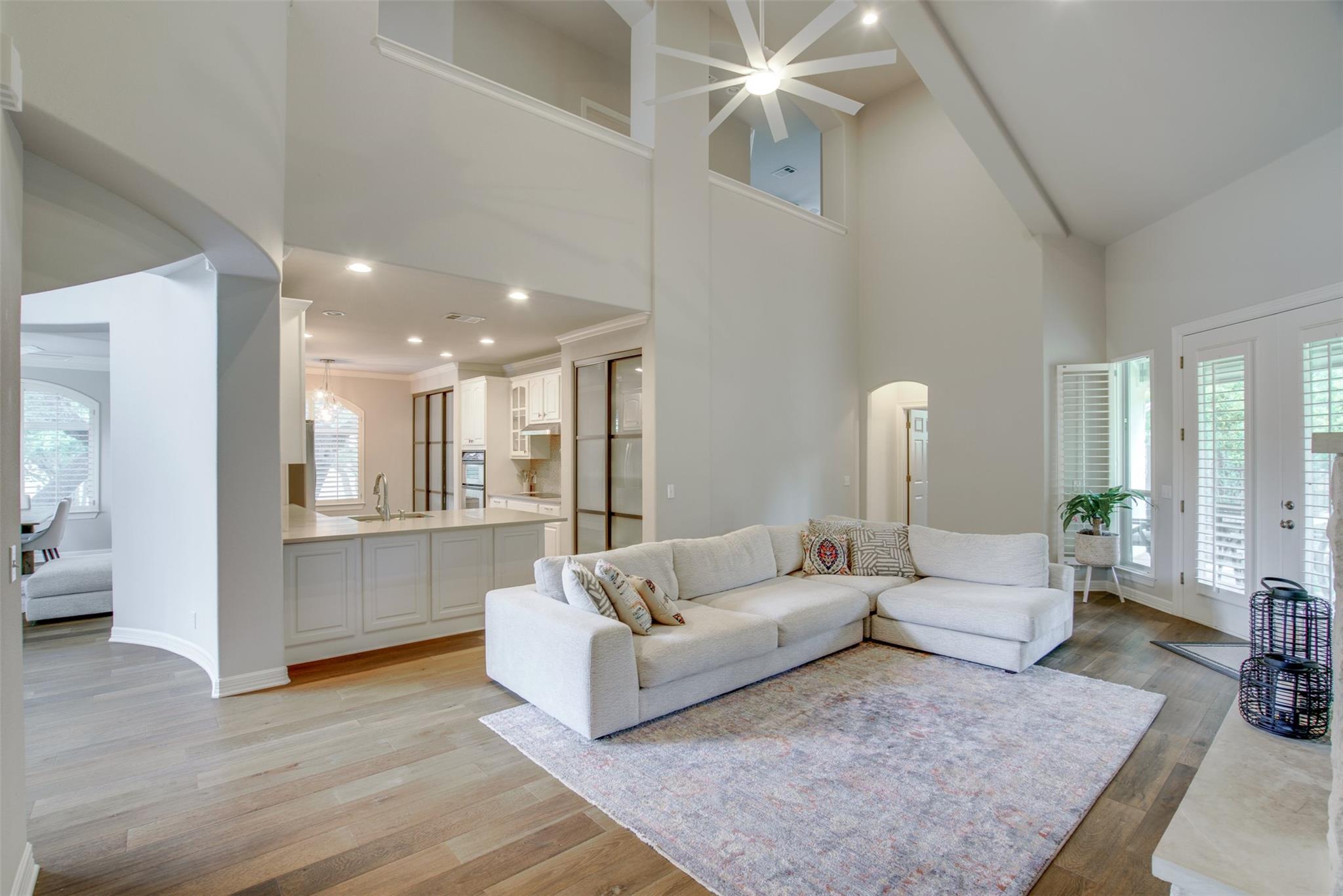 18 Glenway Dr Property Photo 8