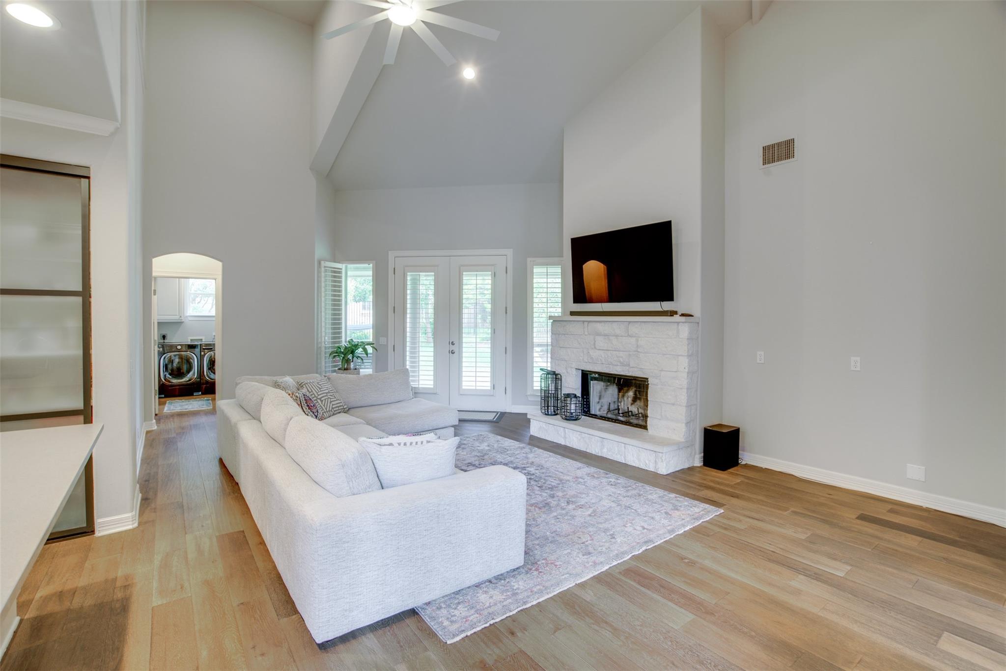 18 Glenway Dr Property Photo 9