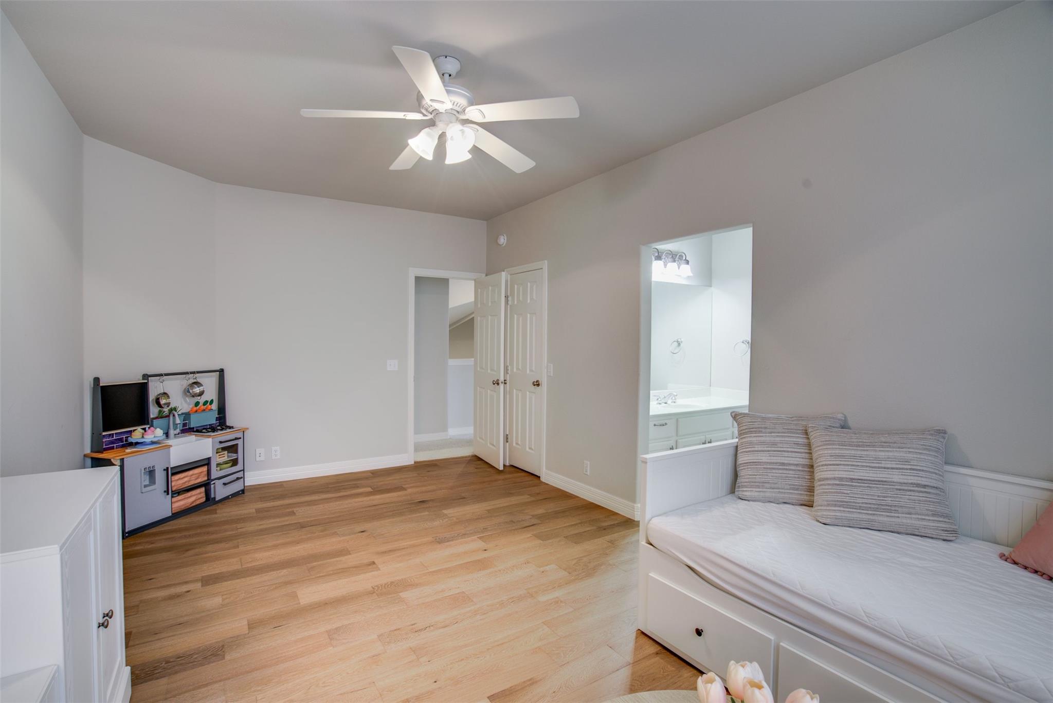 18 Glenway Dr Property Photo 20