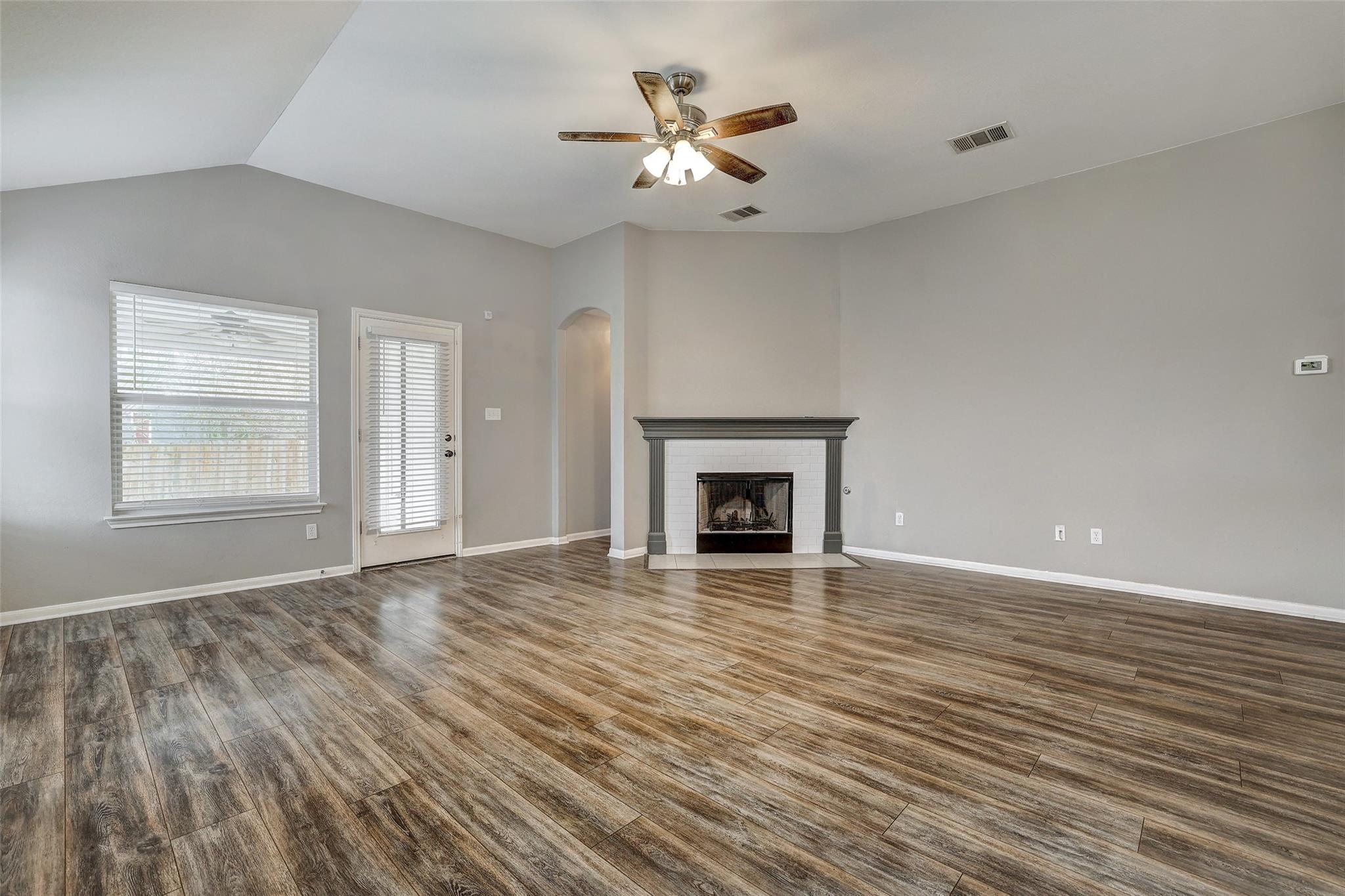 1307 Ridgewood Dr Property Photo 9