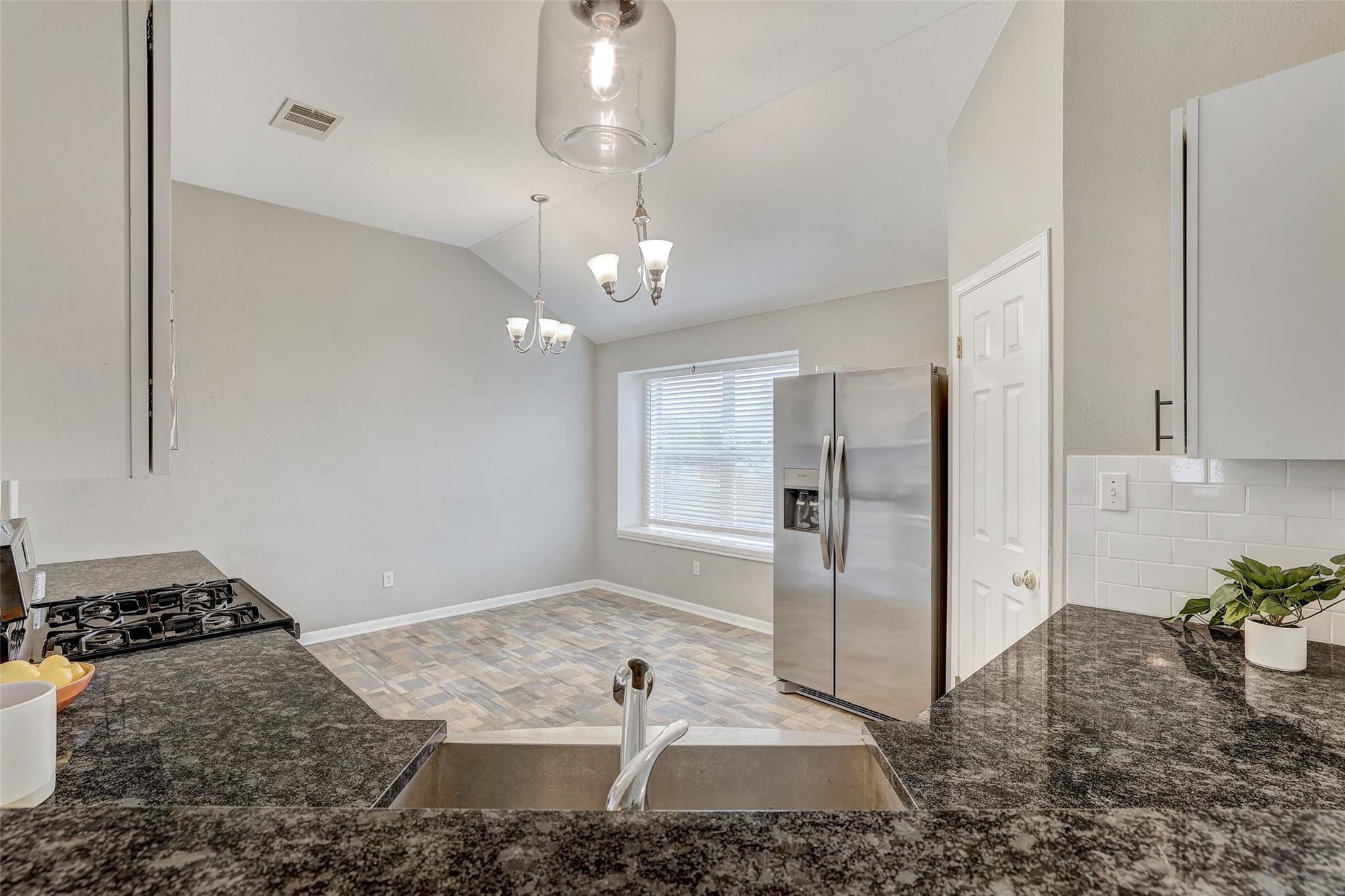 1307 Ridgewood Dr Property Photo 12