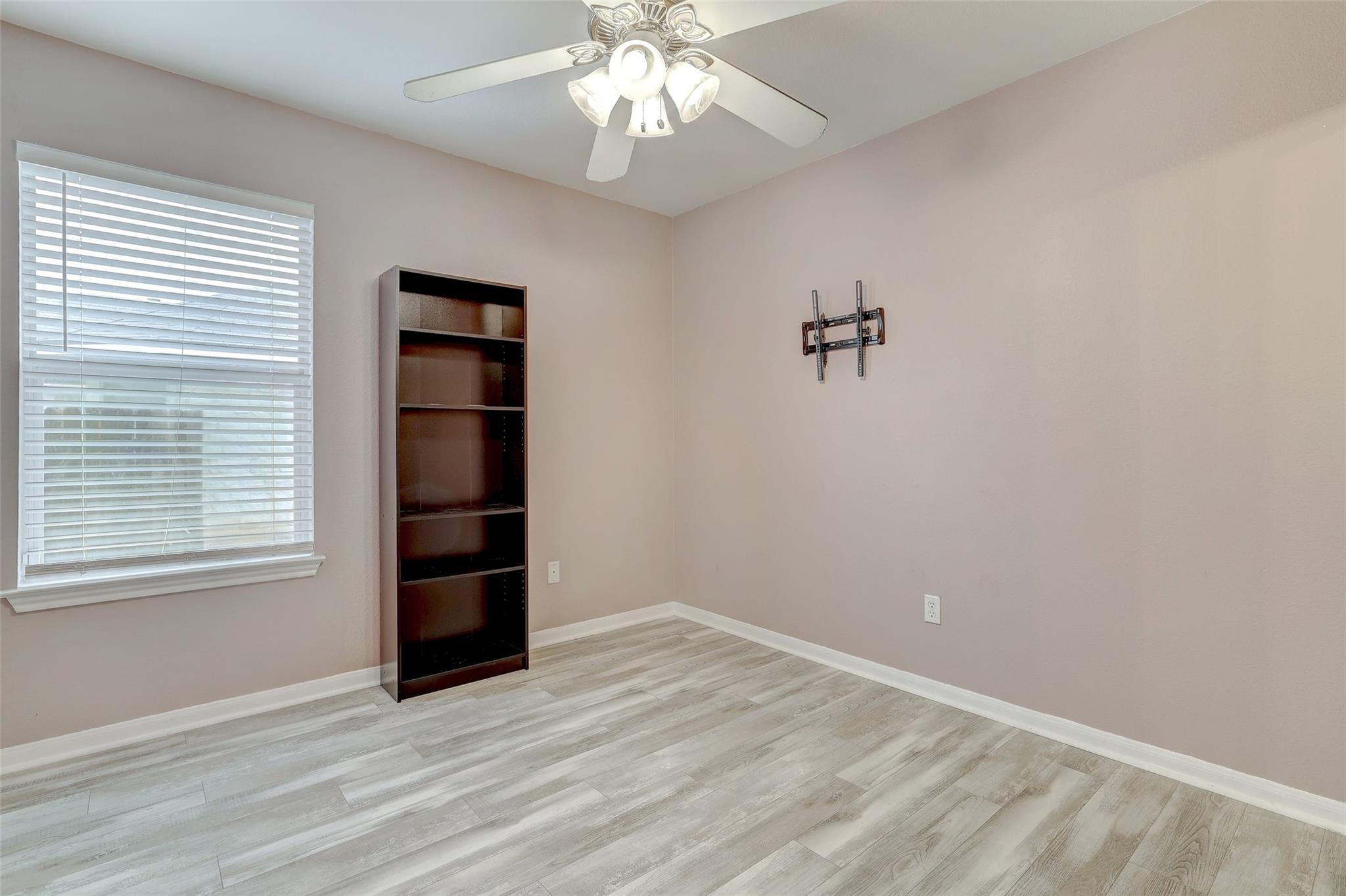 1307 Ridgewood Dr Property Photo 31