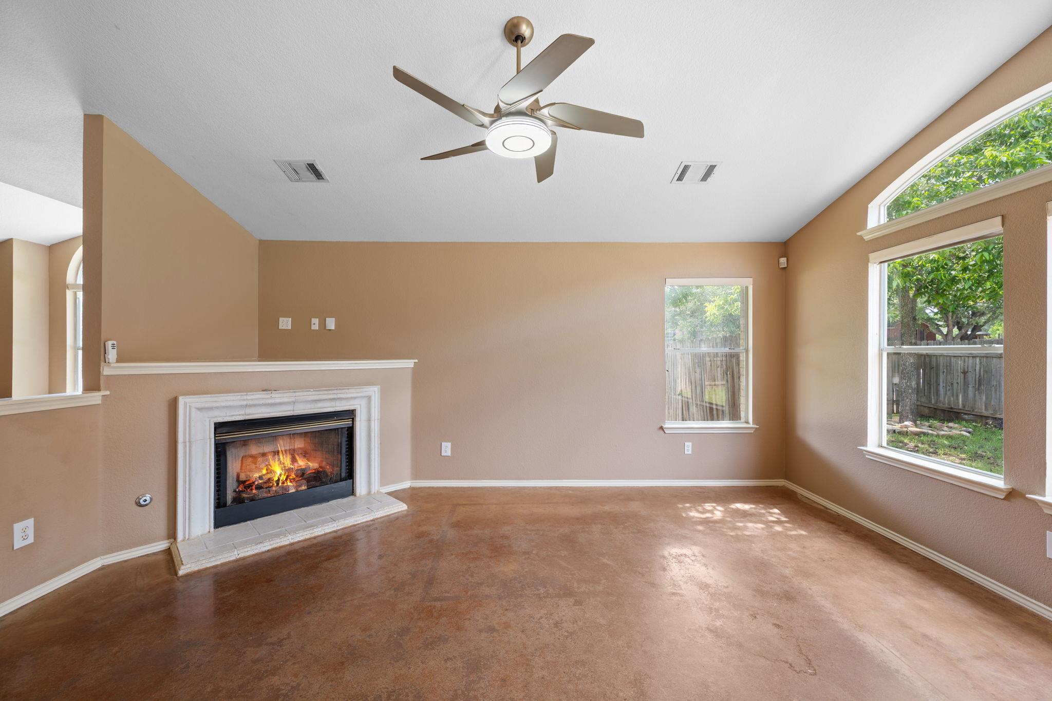 517 Paso Fino Trl Property Photo 9