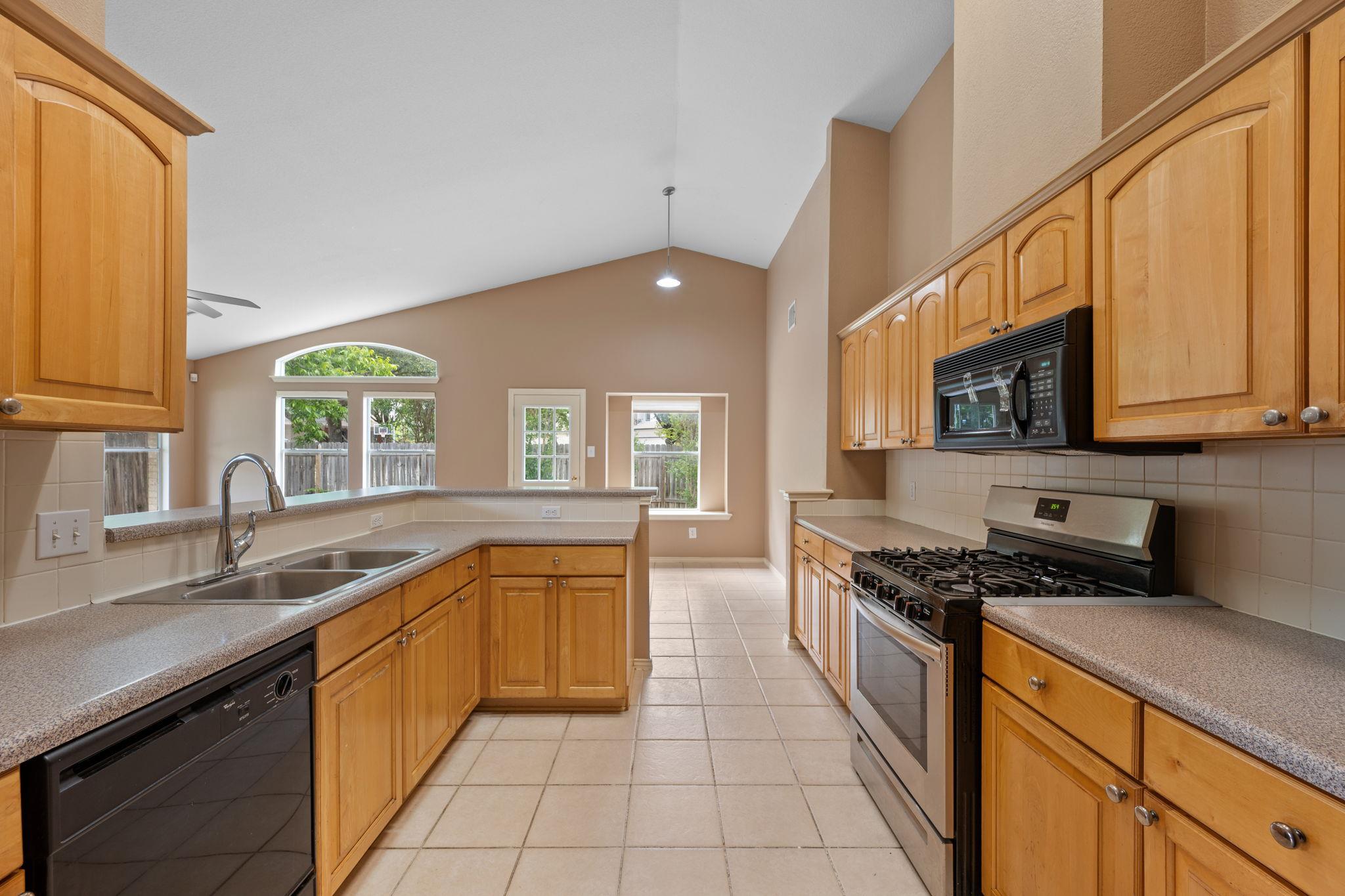 517 Paso Fino Trl Property Photo 13