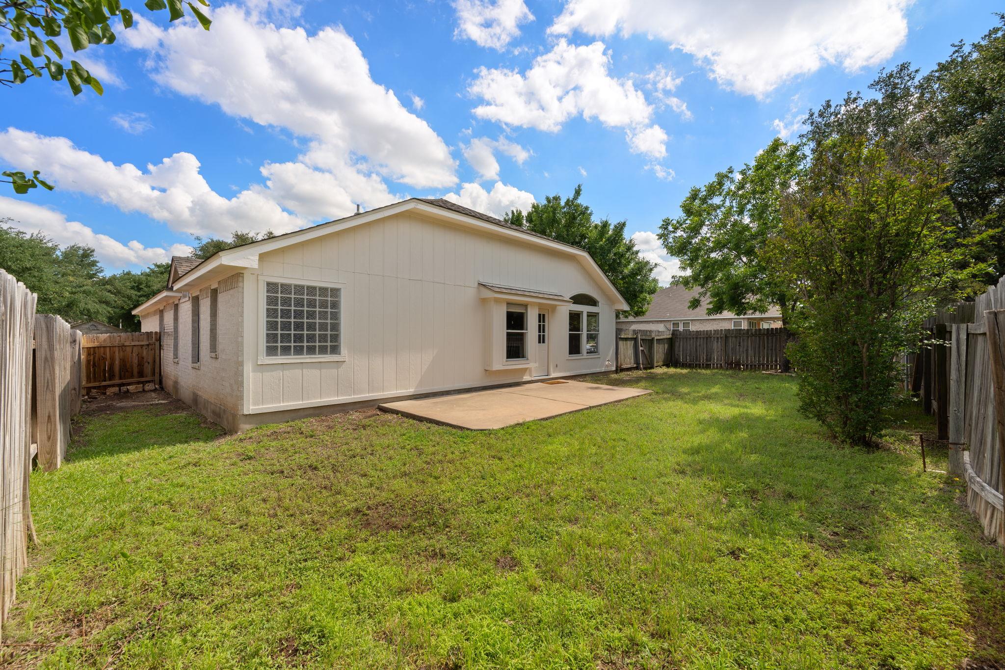 517 Paso Fino Trl Property Photo 33