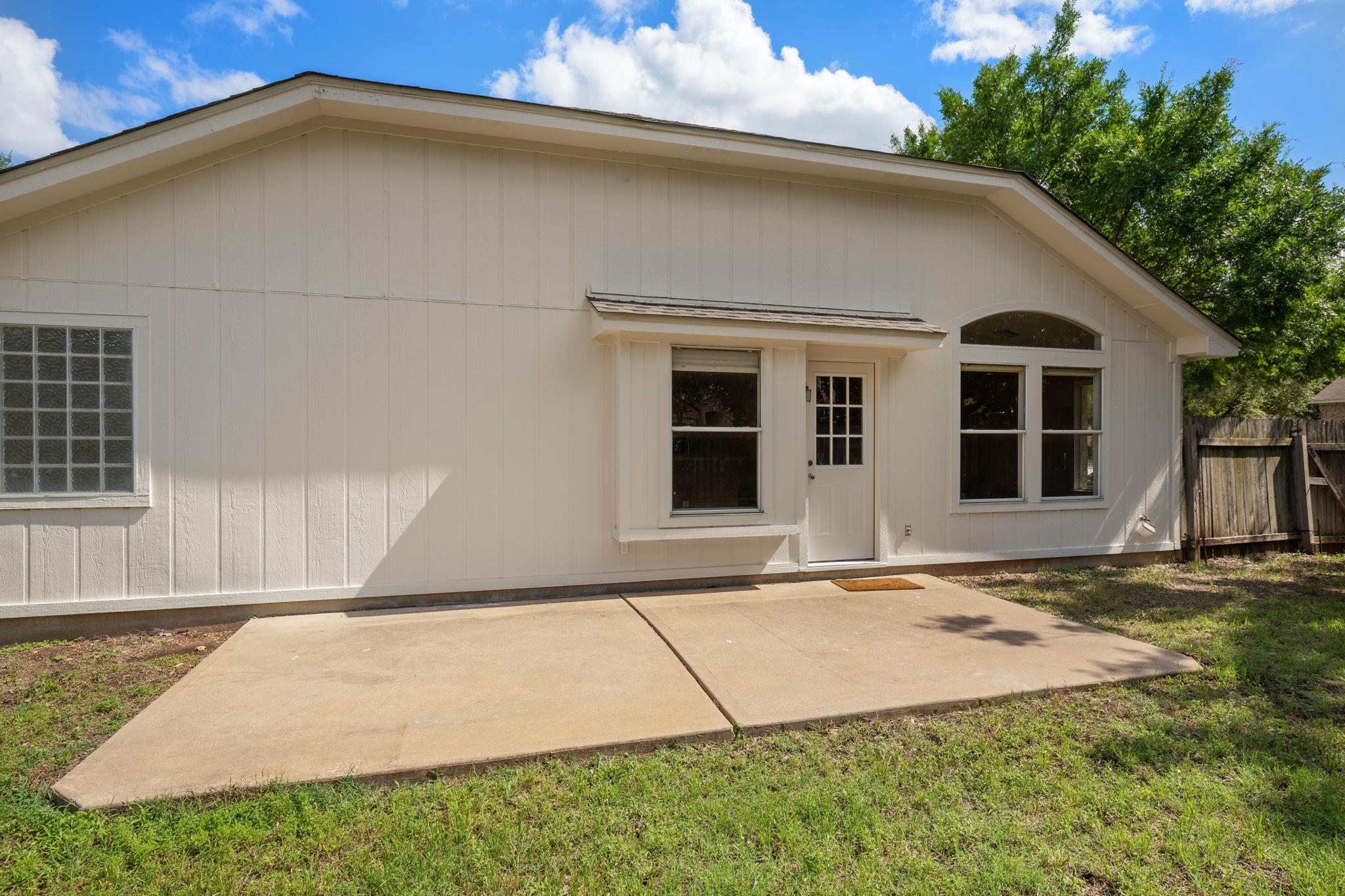 517 Paso Fino Trl Property Photo 35