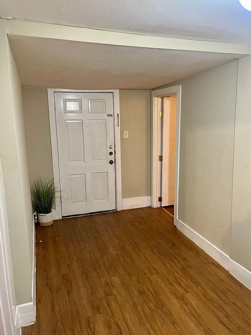 706 W 32nd St #b Property Photo 10
