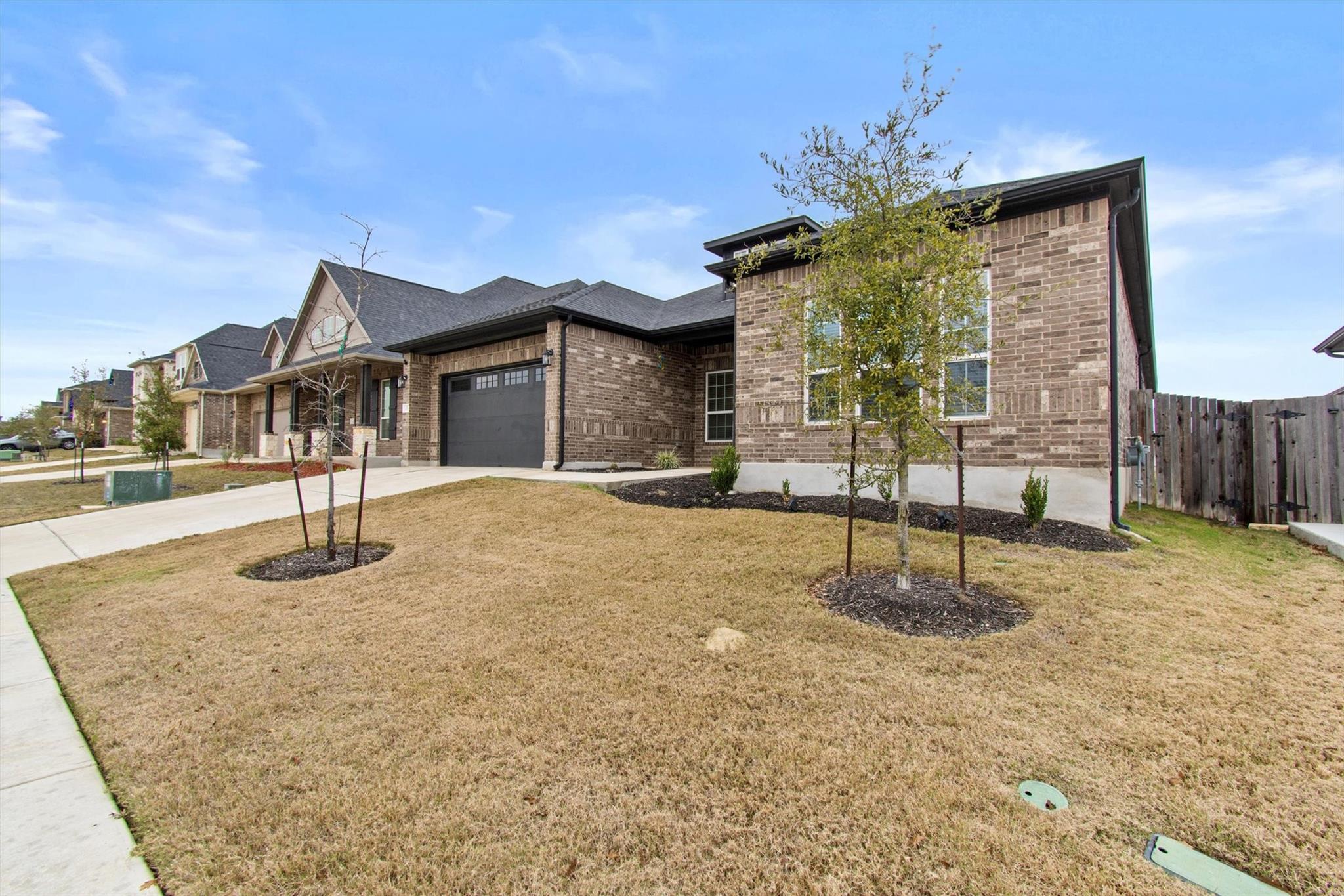 872 Wild Pecan Loop Property Photo 2