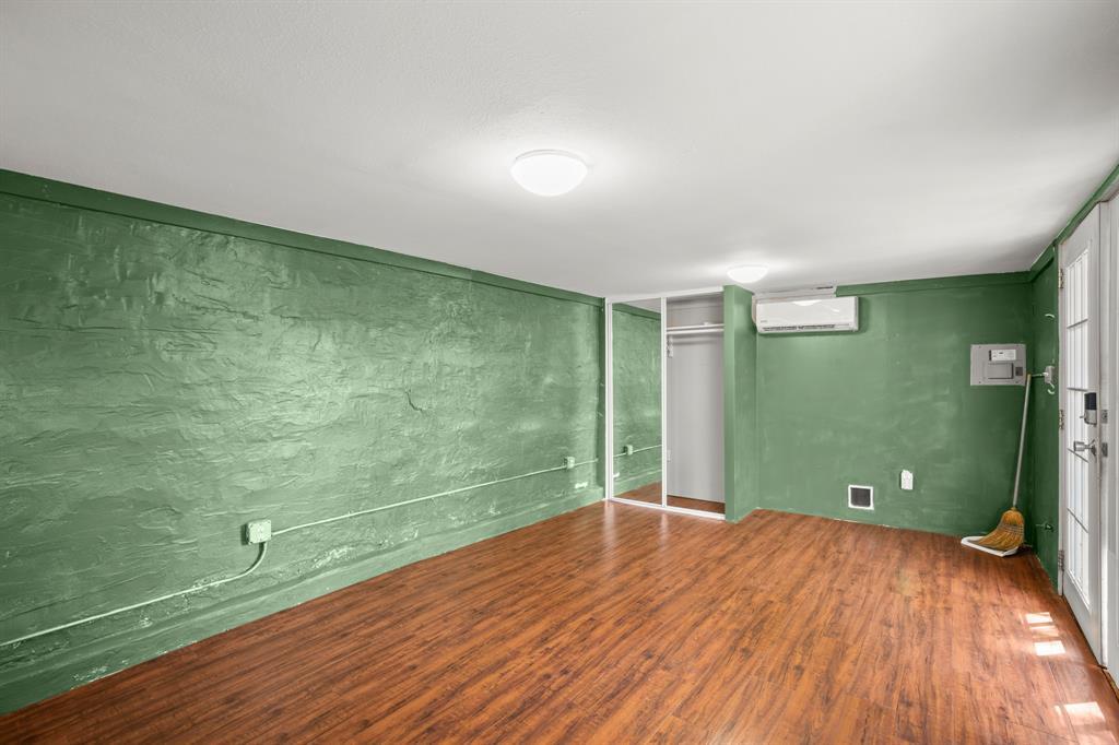 1184 Navasota St Property Photo 22