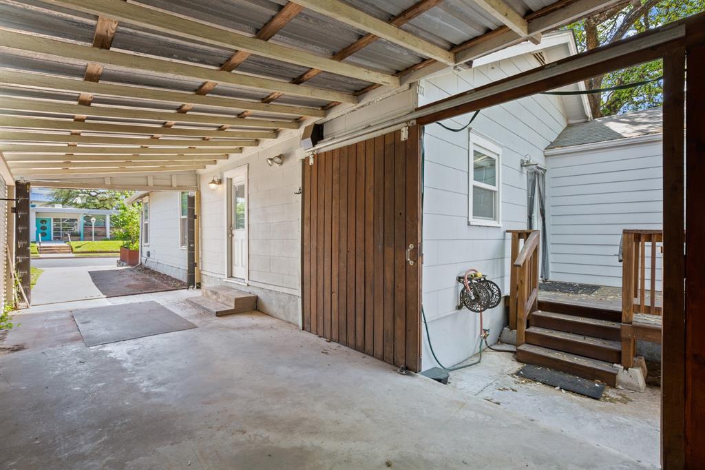 1184 Navasota St Property Photo 25