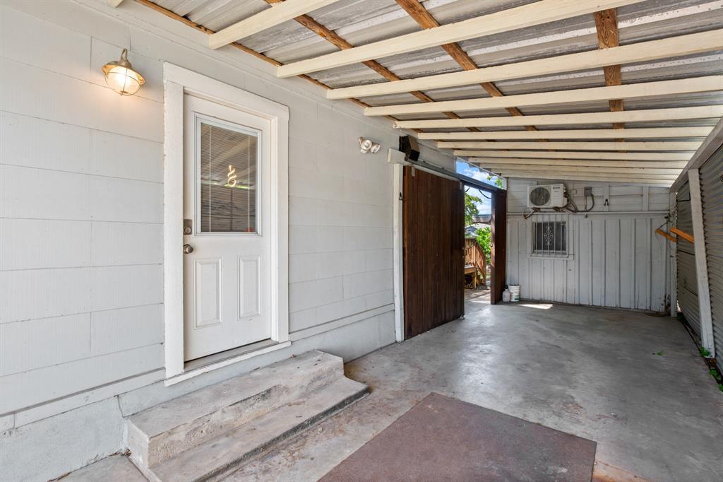 1184 Navasota St Property Photo 26