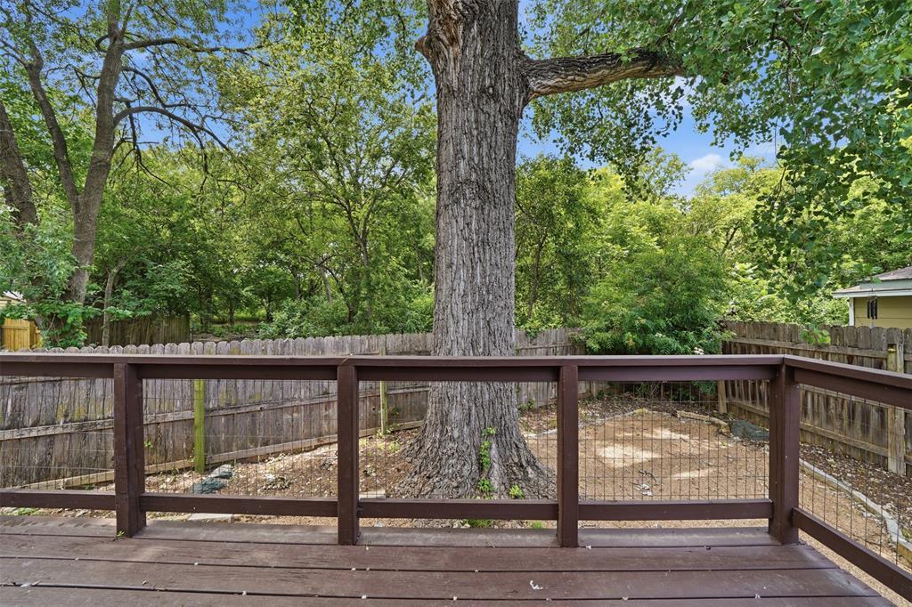 9504 N Creek Dr Property Photo 9