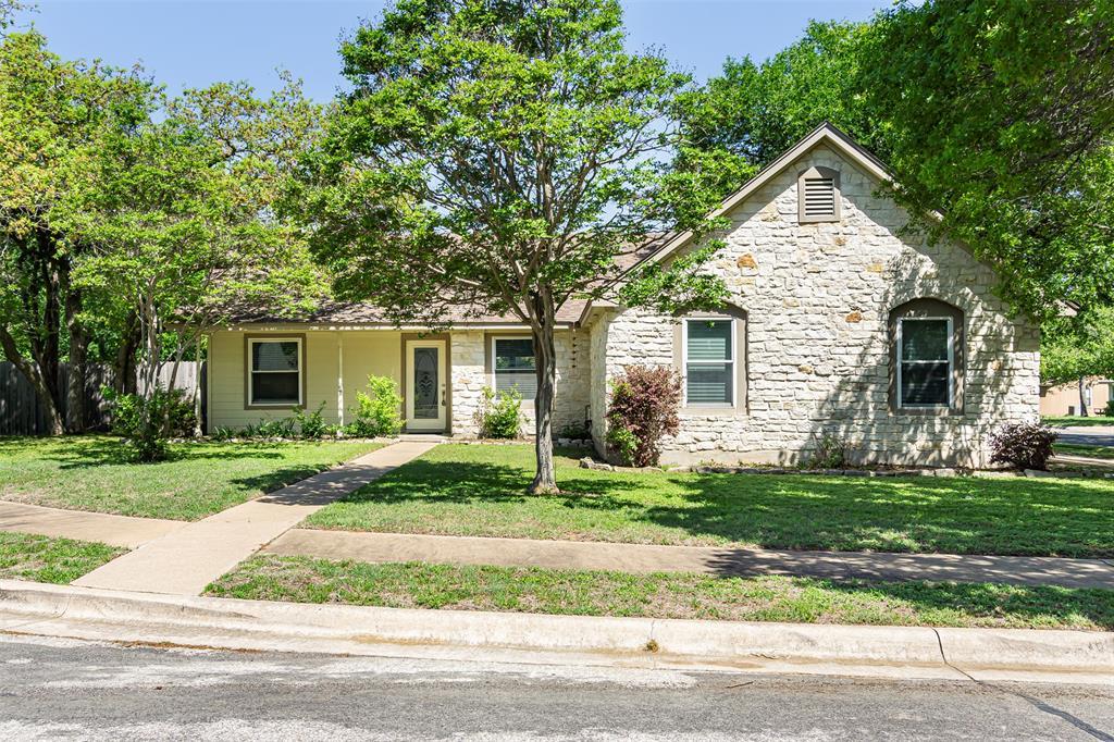 501 Elm Ct Property Photo 1