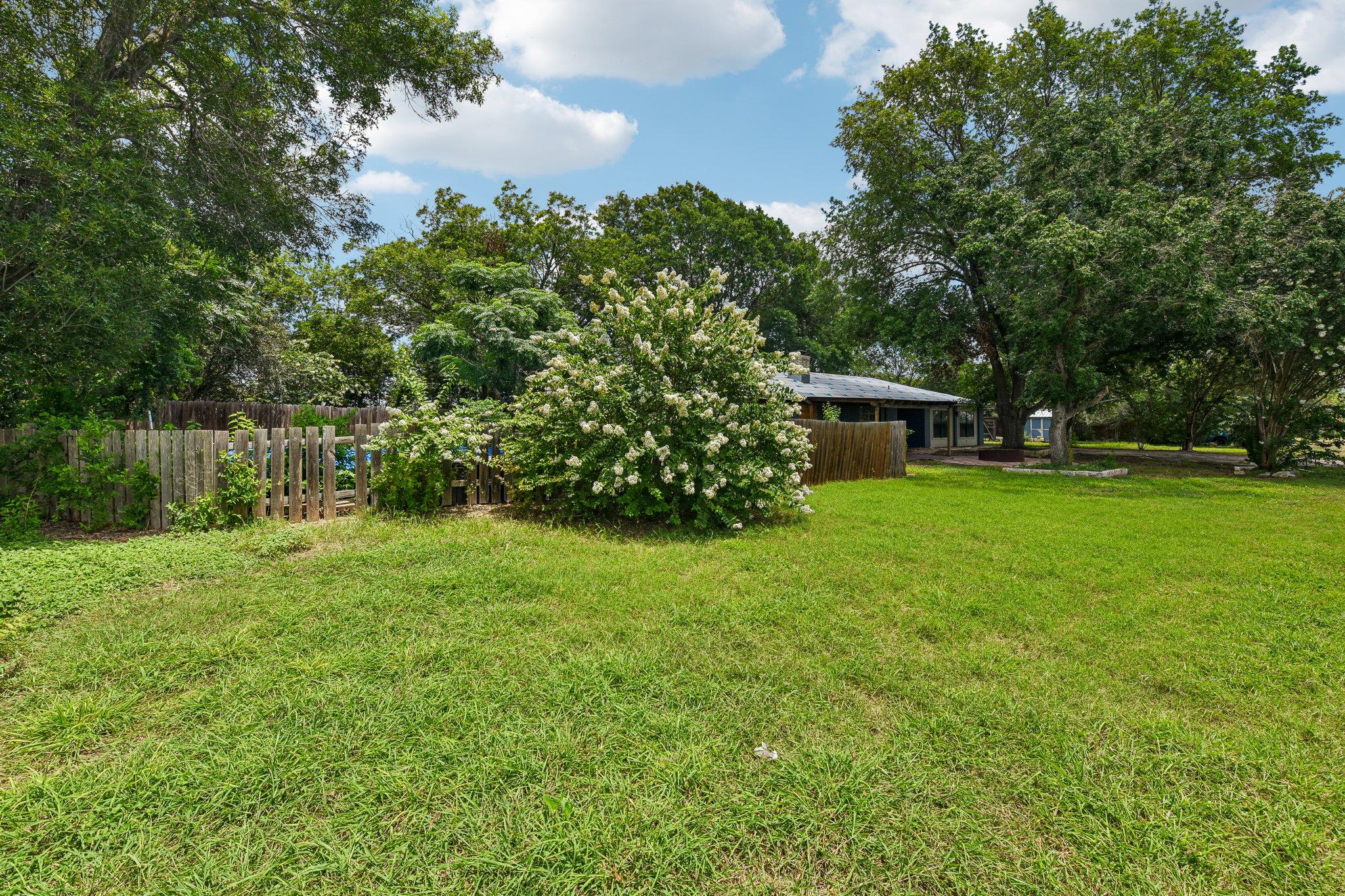 1111 Silent Valley Rd Property Photo 14