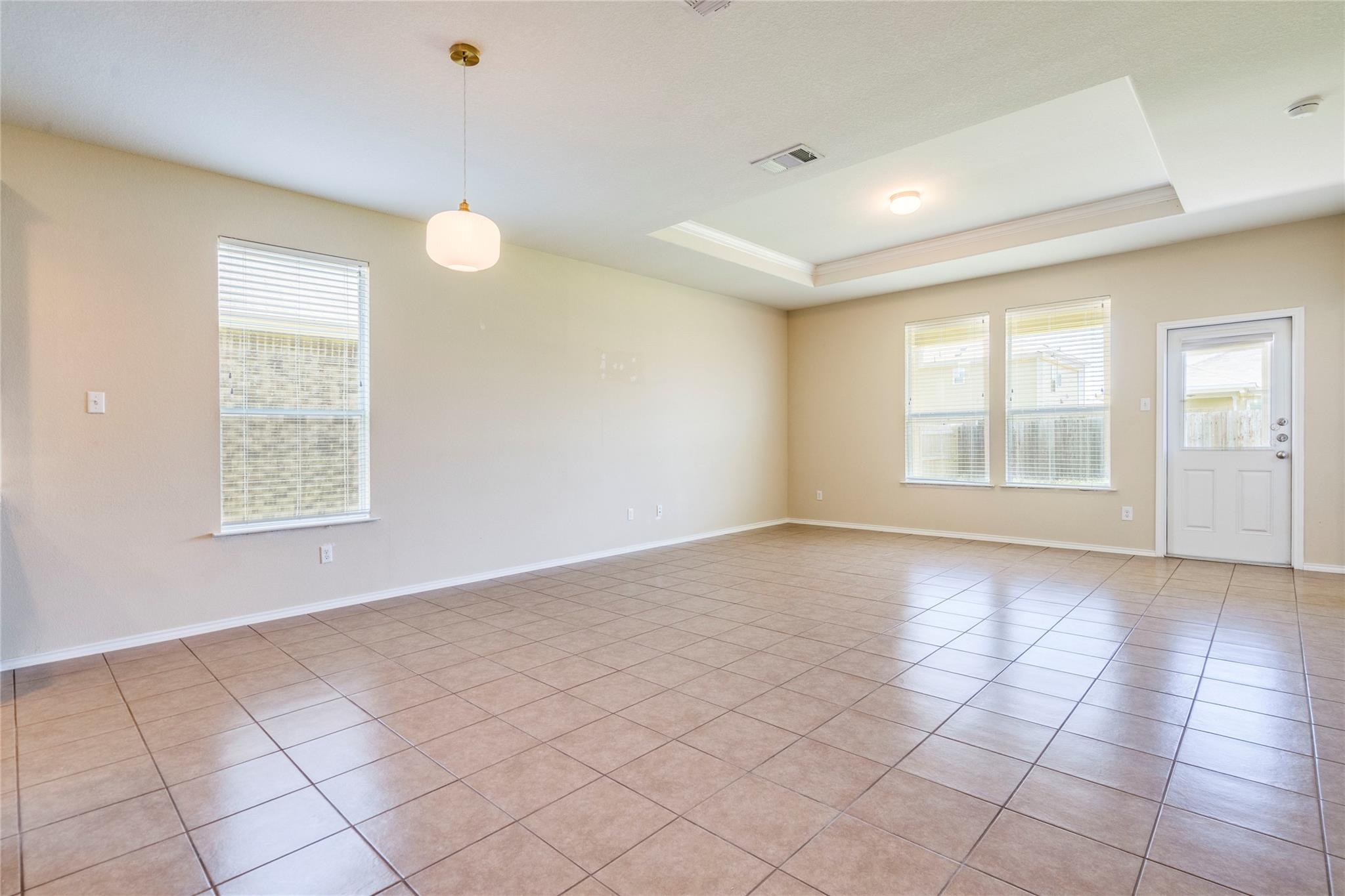 141 Marcheeta Way Property Photo 2