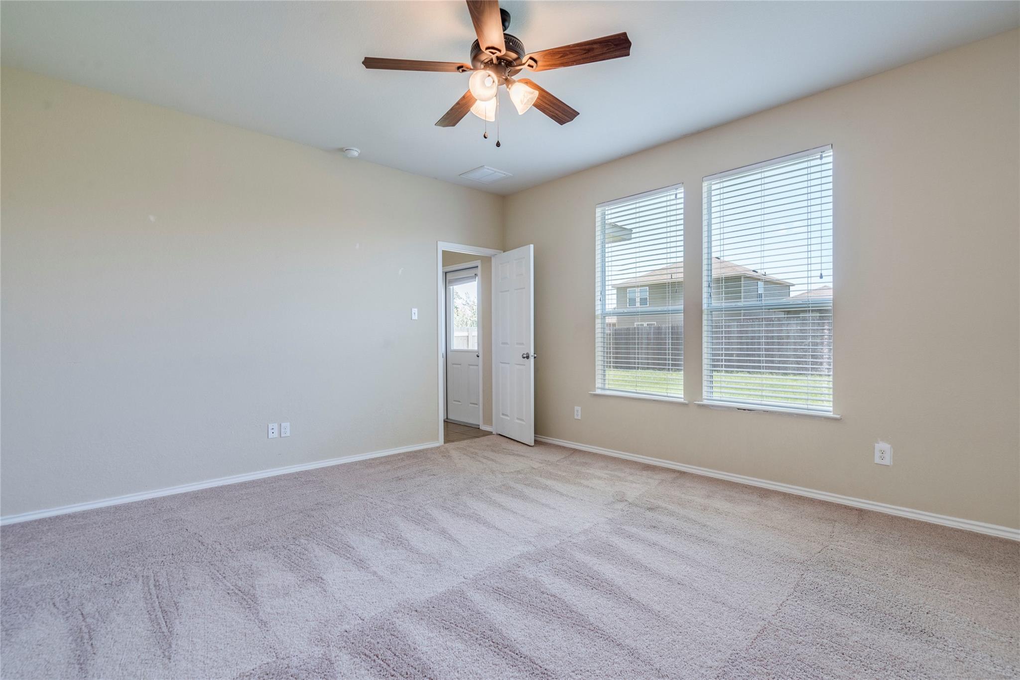 141 Marcheeta Way Property Photo 9