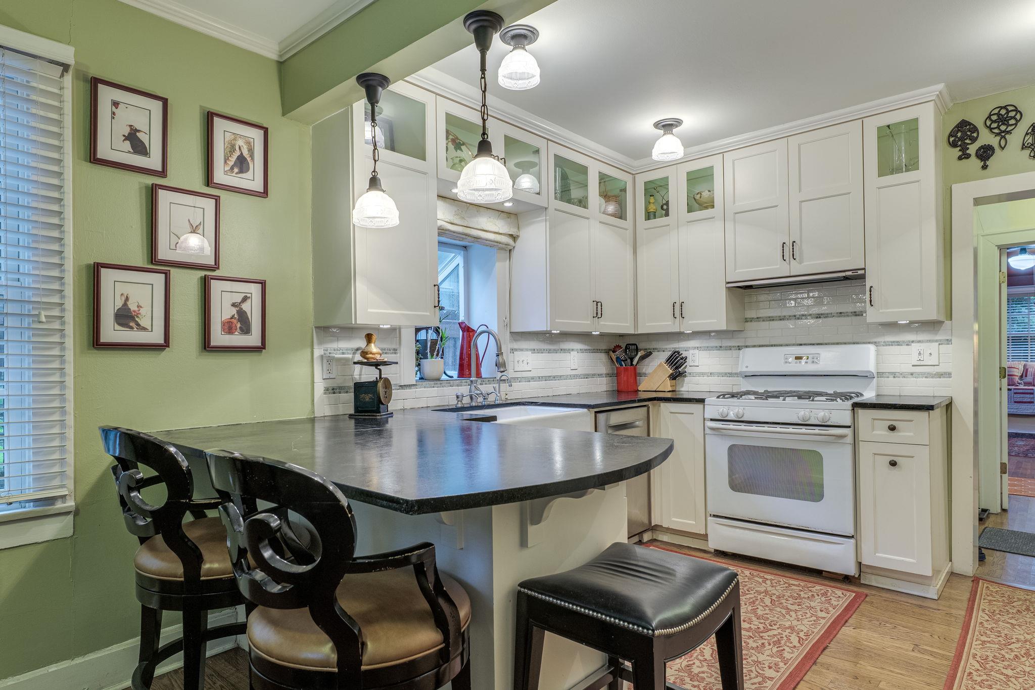 1609 Woodlawn Blvd Property Photo 16